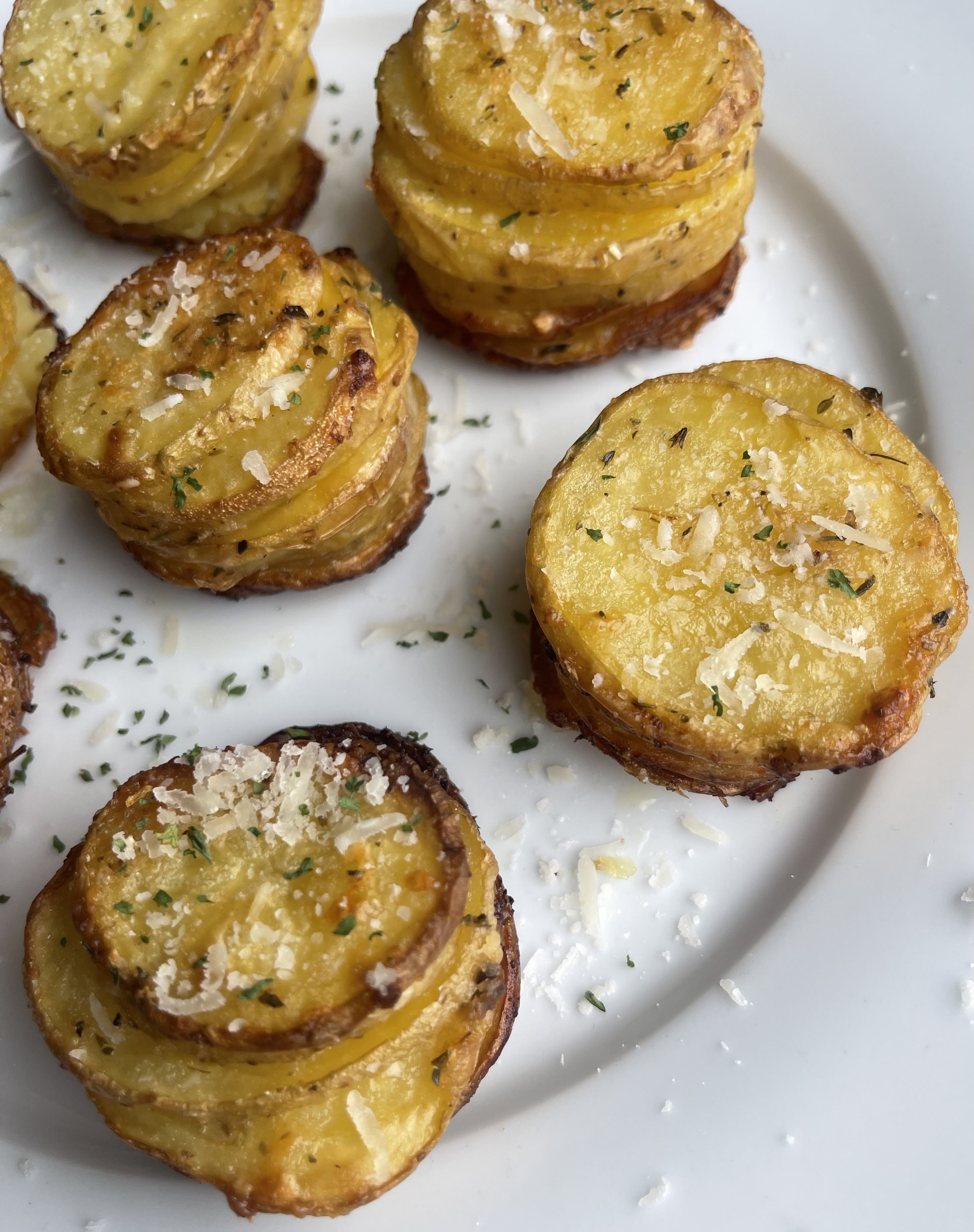 garlic-parmesan-stacked-potatoes