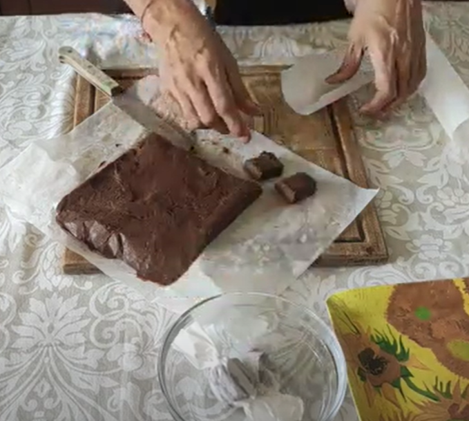 fudgy-chocolate-squares