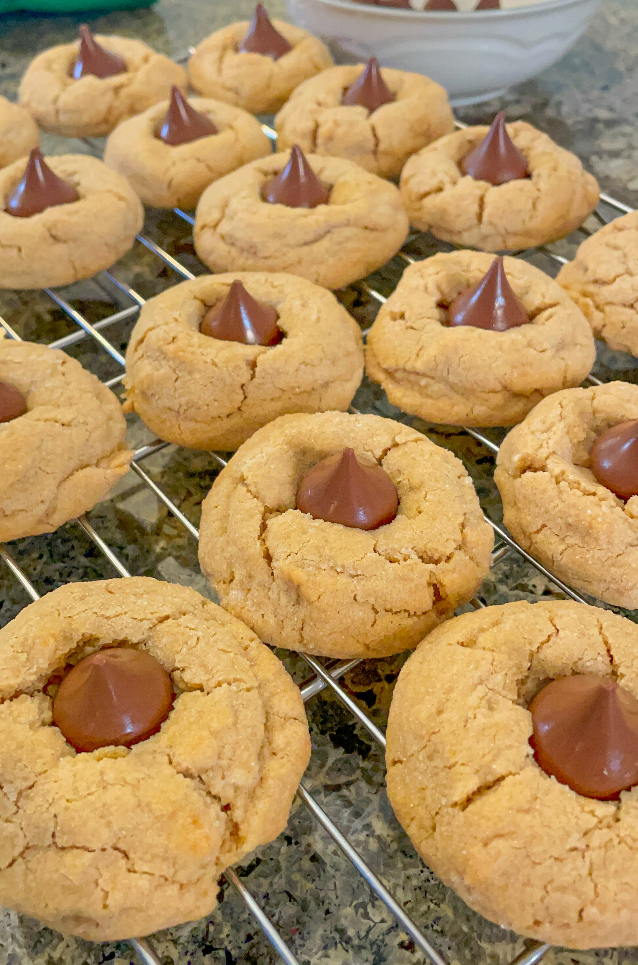 peanut-butter-kiss-cookies