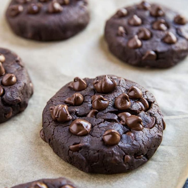 chocolate-black-bean-cookies