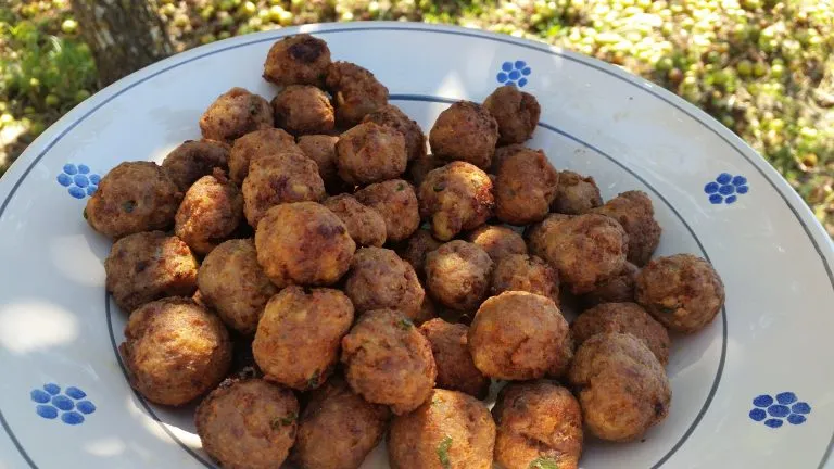 fried-meatballs
