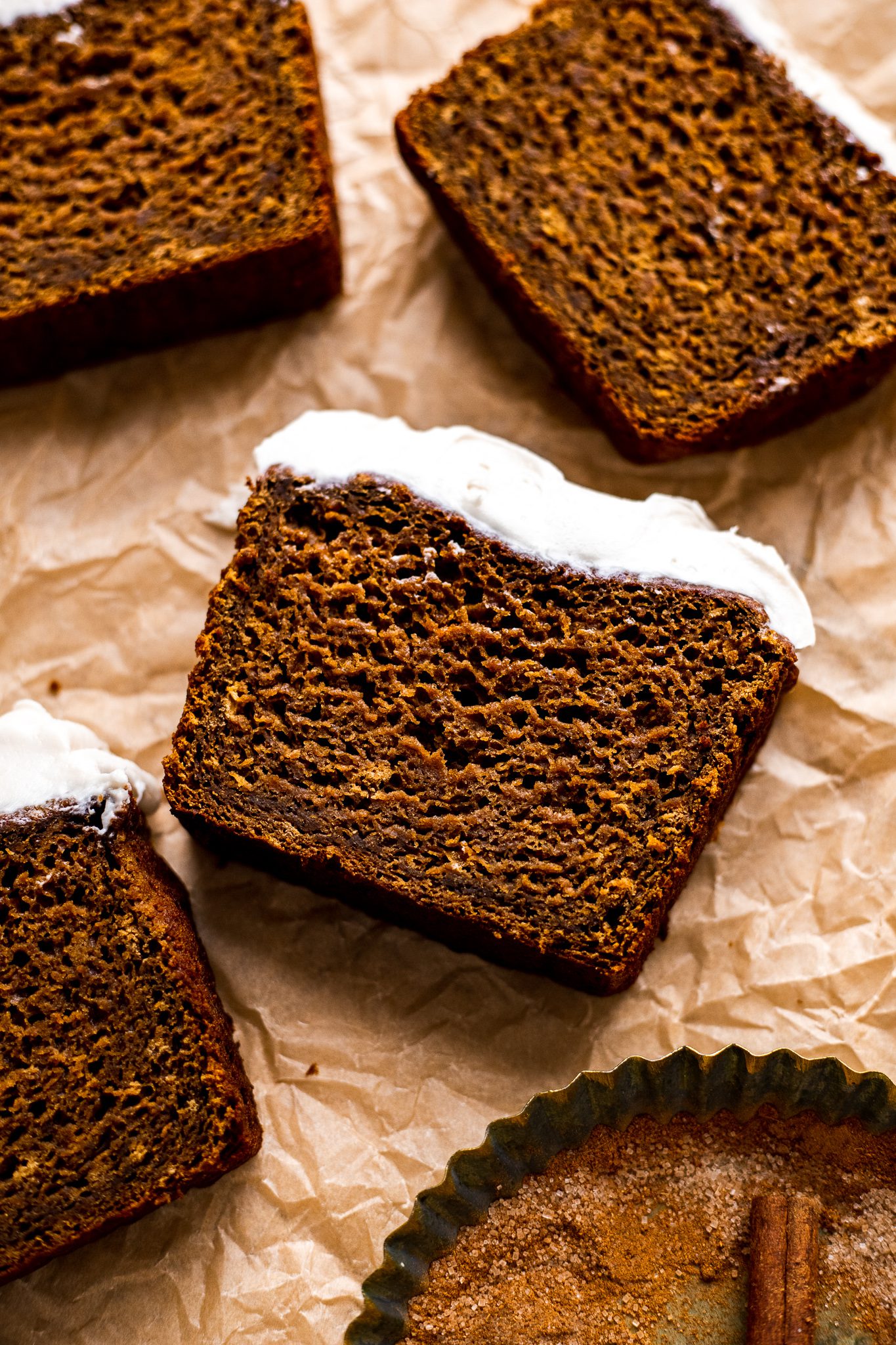 vegan-gingerbread-cake