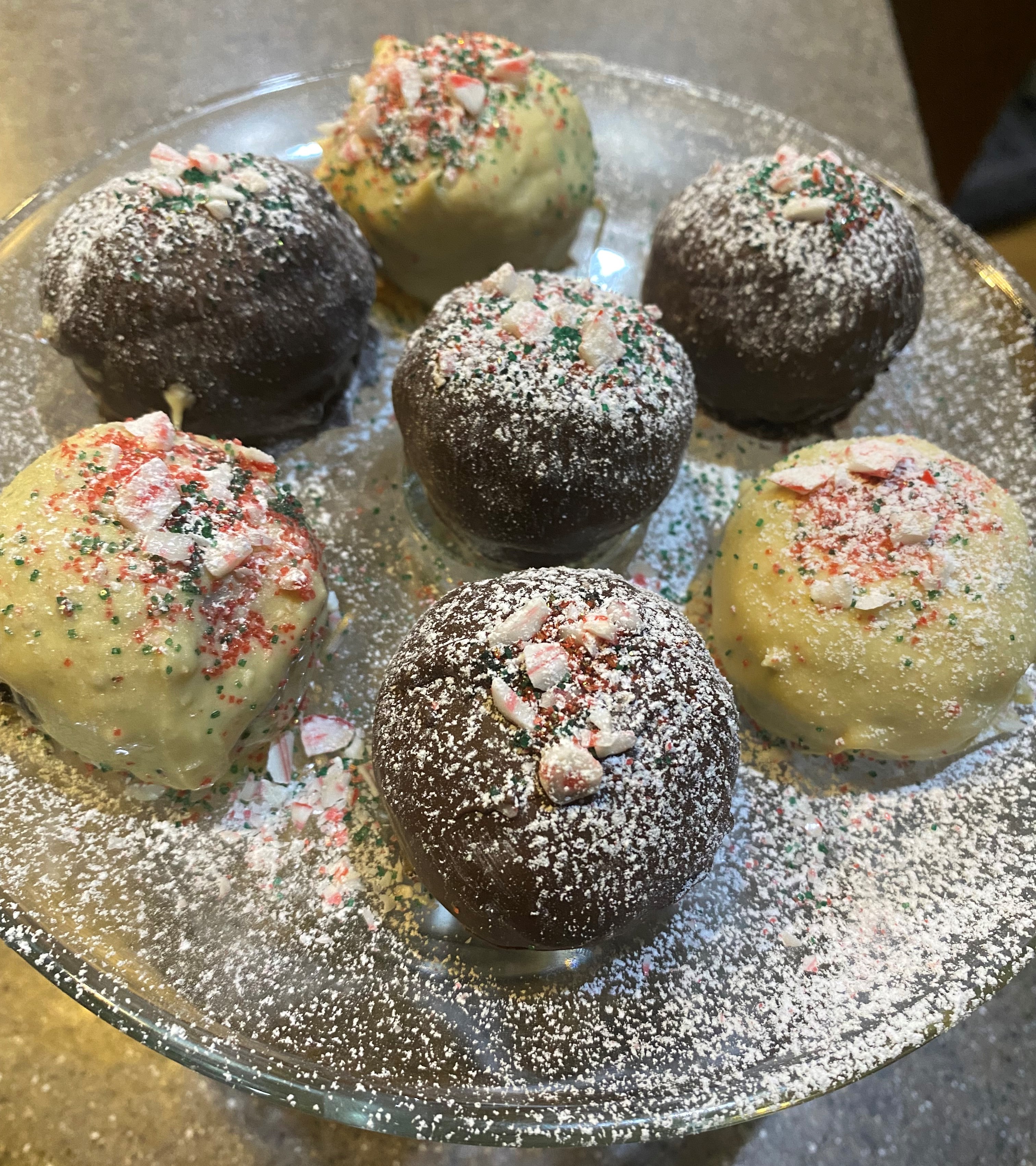 oreo-cream-cheese-holiday-truffles
