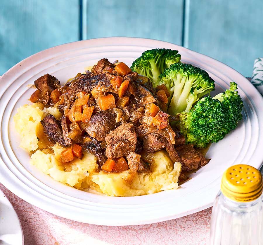 balsamic-beef-stew-with-veggie-mash
