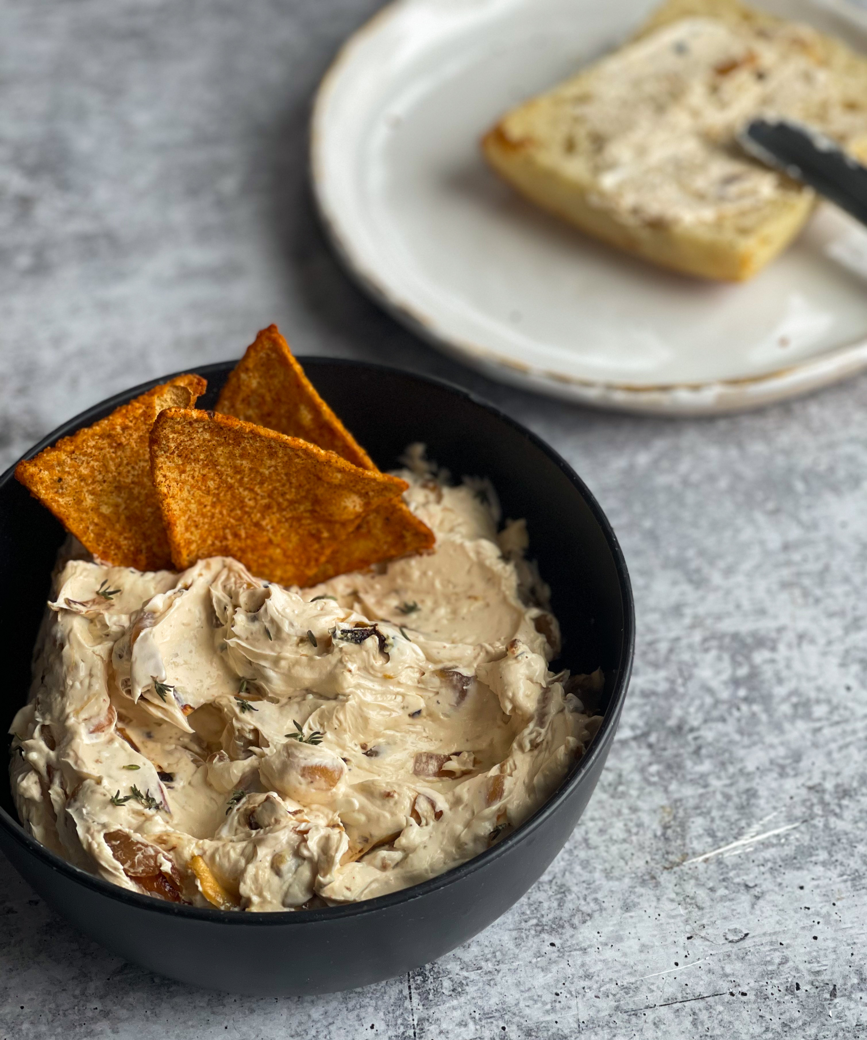 caramelized-onion-dip