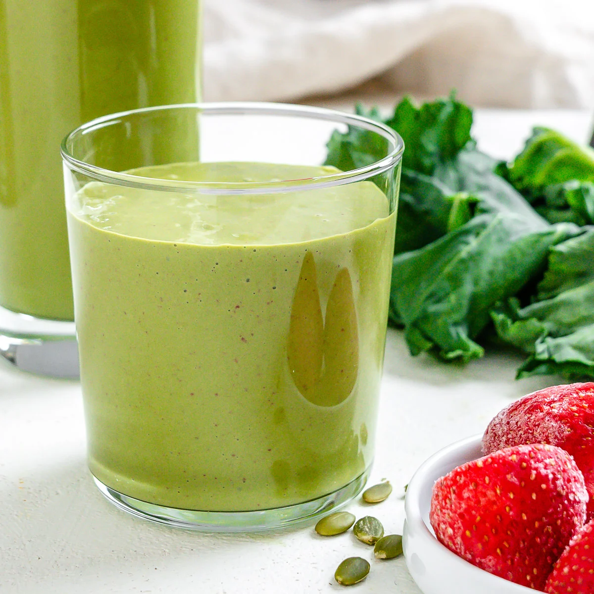 strawberry-green-goddess-smoothie