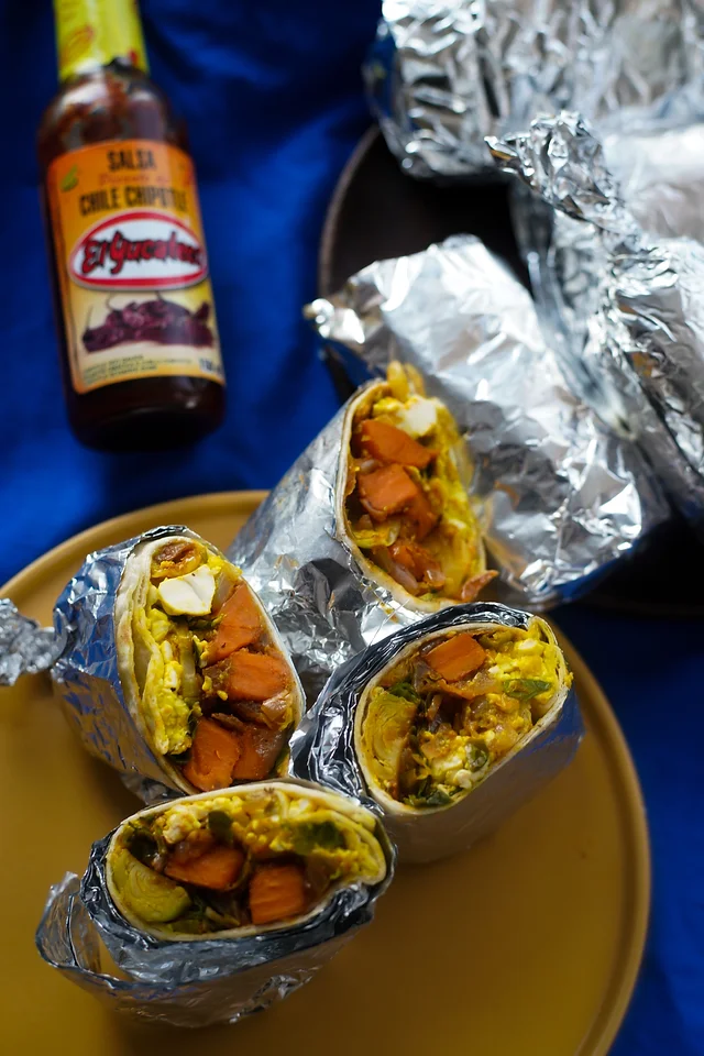fall-inspired-breakfast-burrito