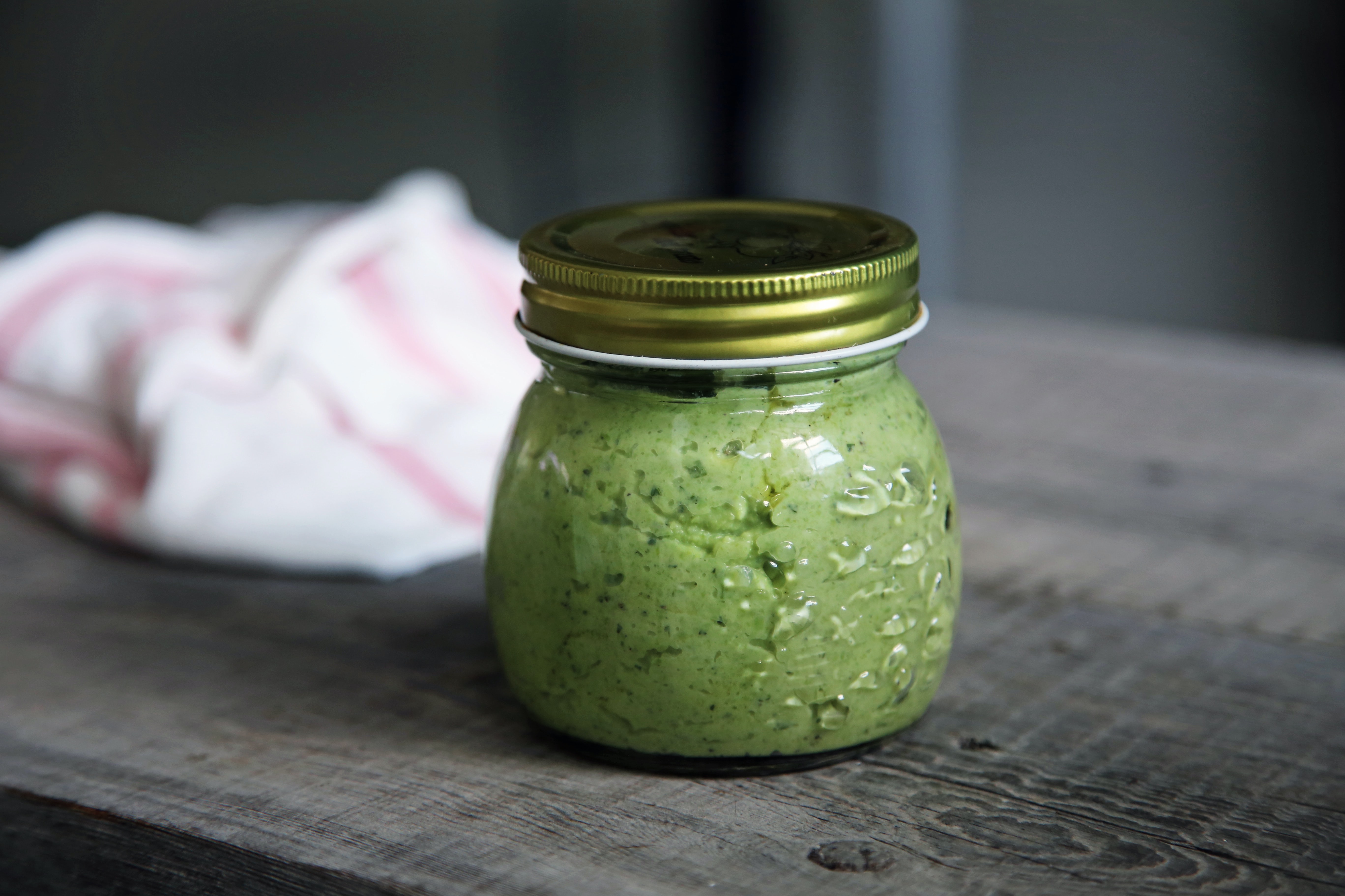 italian-pesto-spread