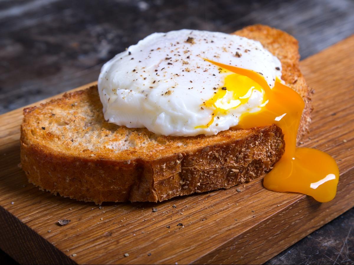eggs-on-toast