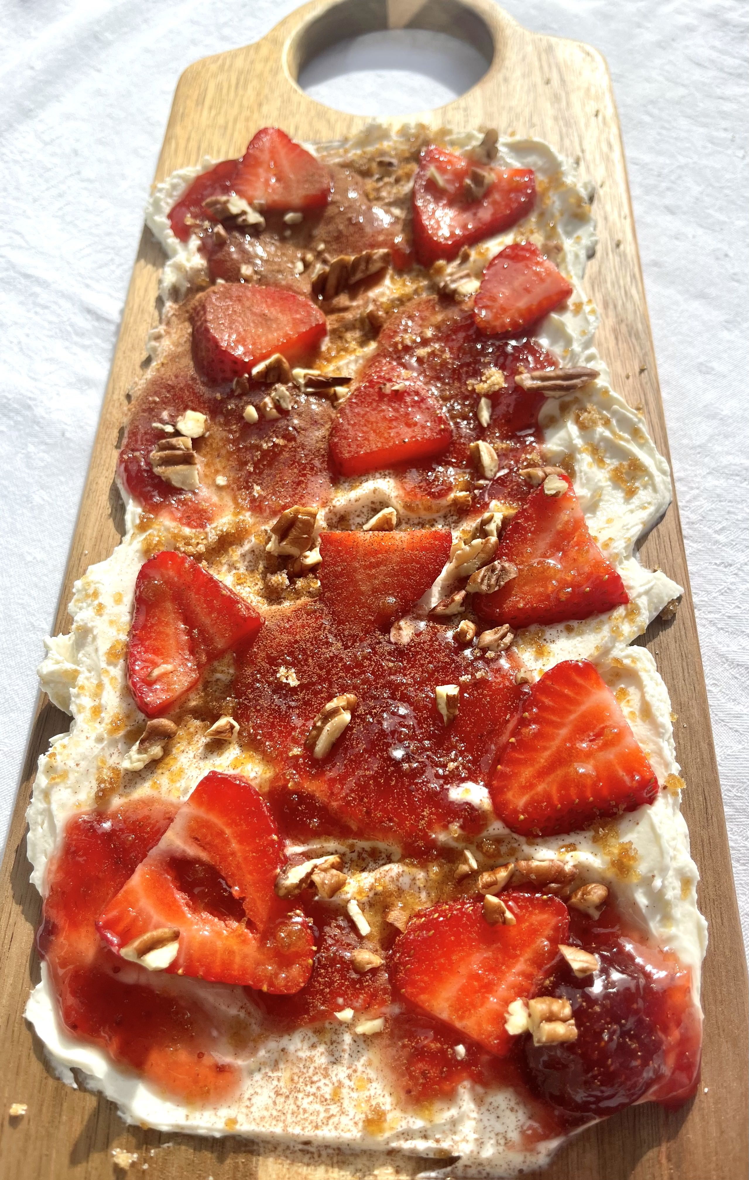 strawberry-cheesecake-board