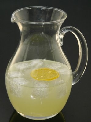 homemade-honey-lemonade