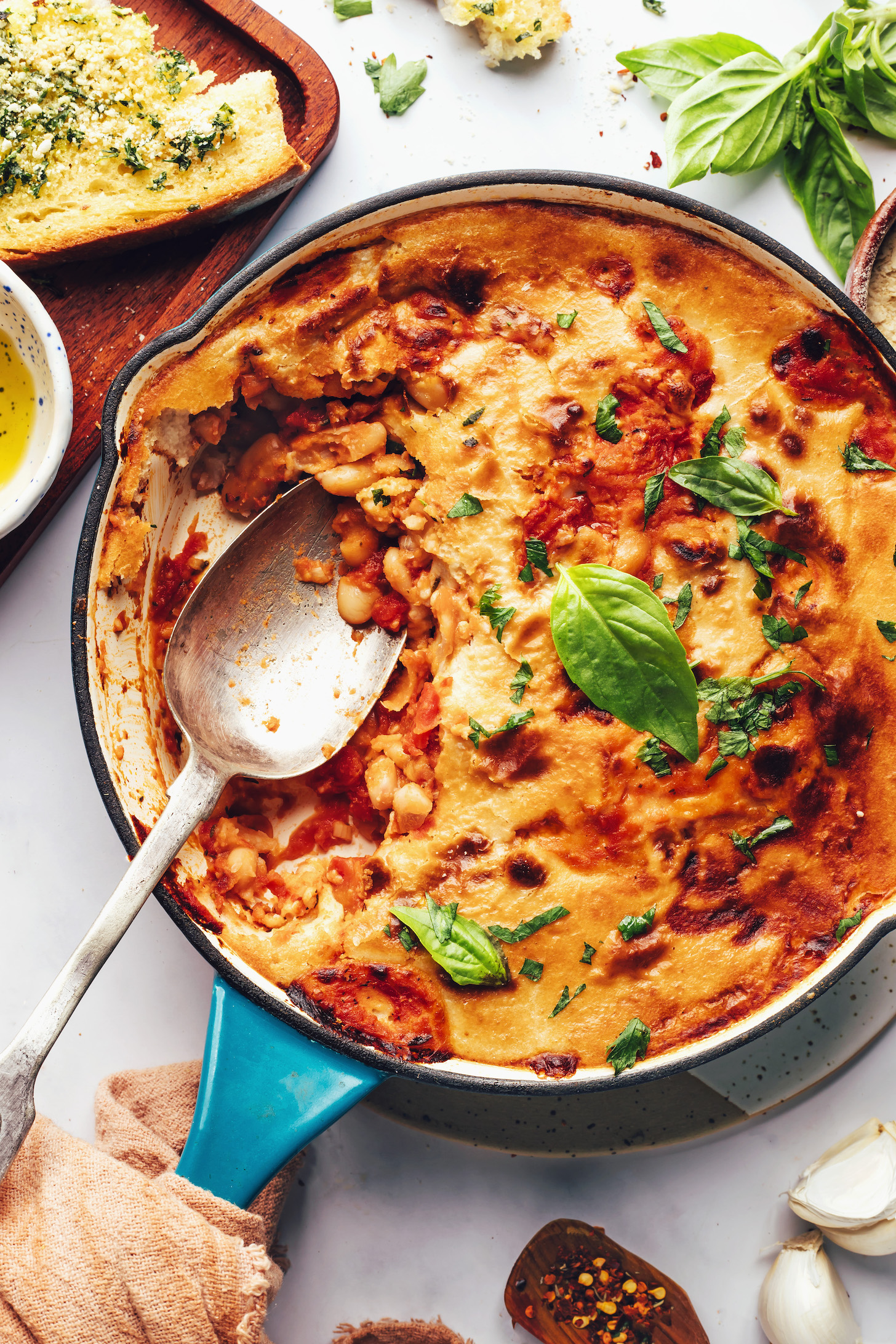 cheesy-vegan-pizza-beans