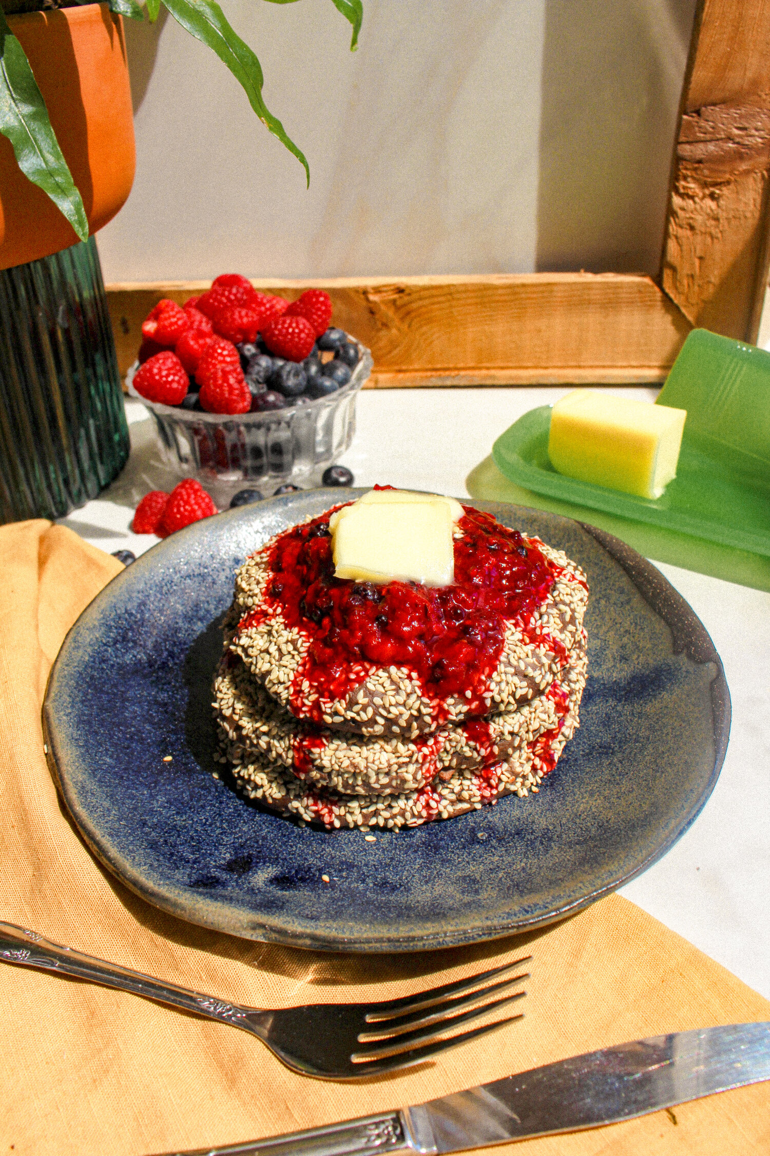 chocolate-sesame-pancakes
