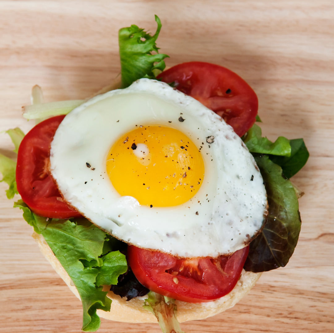 spinach-egg-tomato-english-muffin