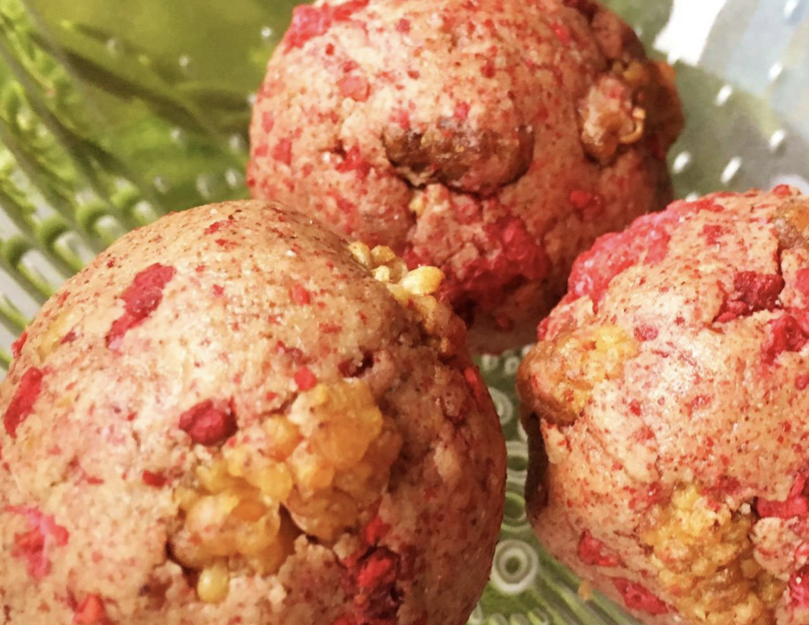raspberry-and-mulberry-protein-balls