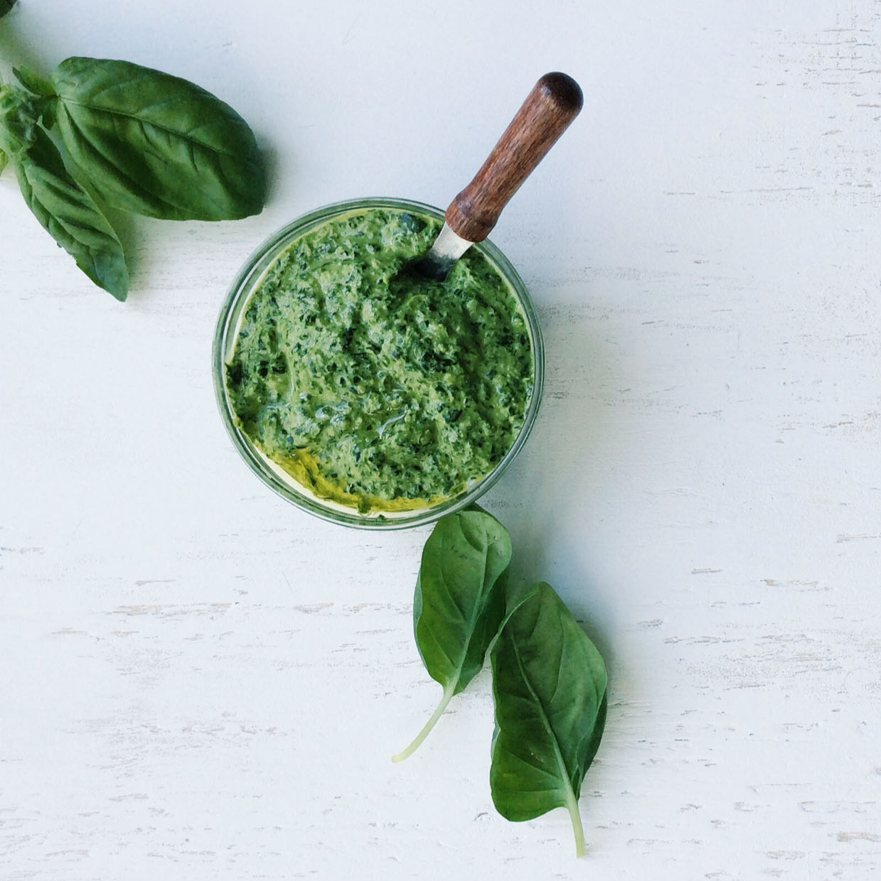spinach-basil-pesto-vegannut-free