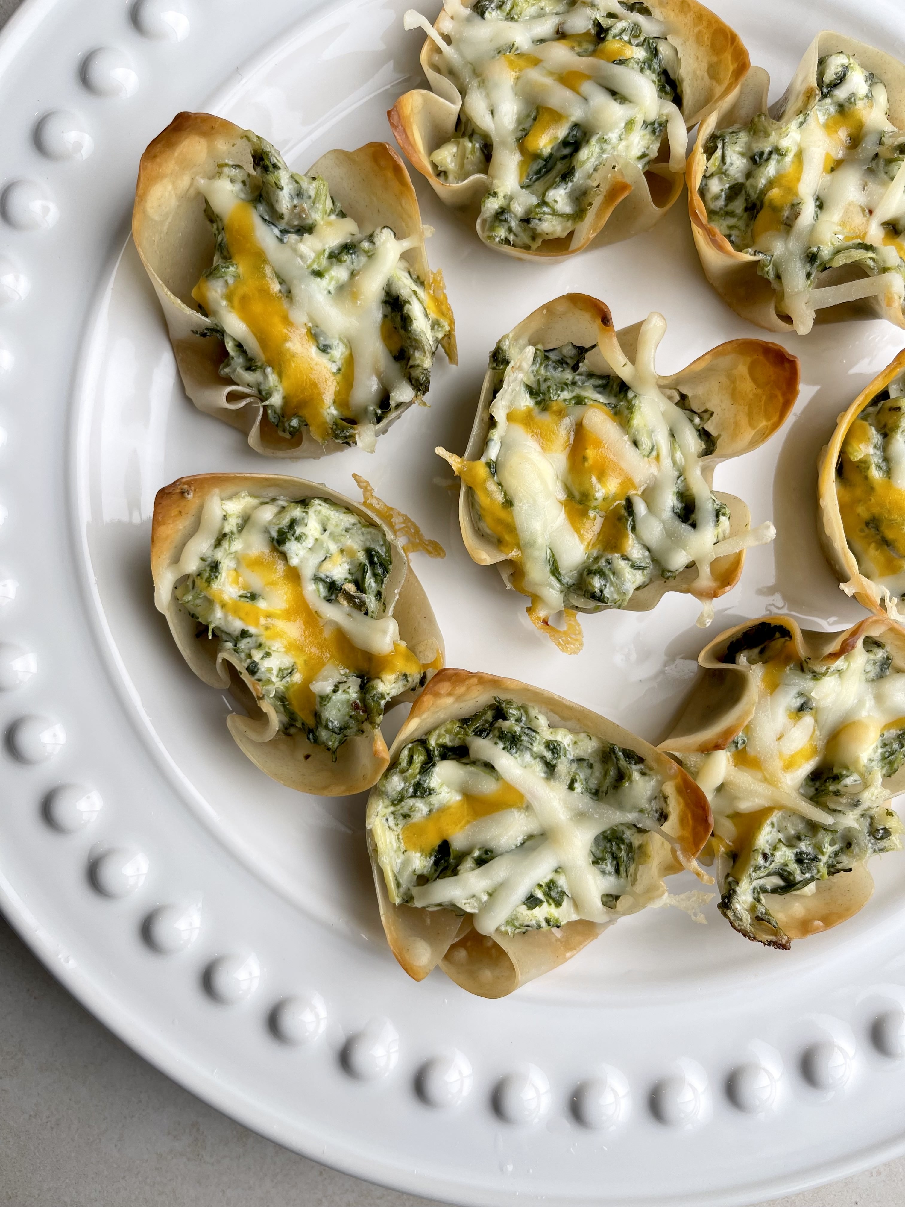spinach-and-artichoke-wontons
