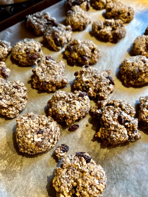 oatmeal-raisin-cookies