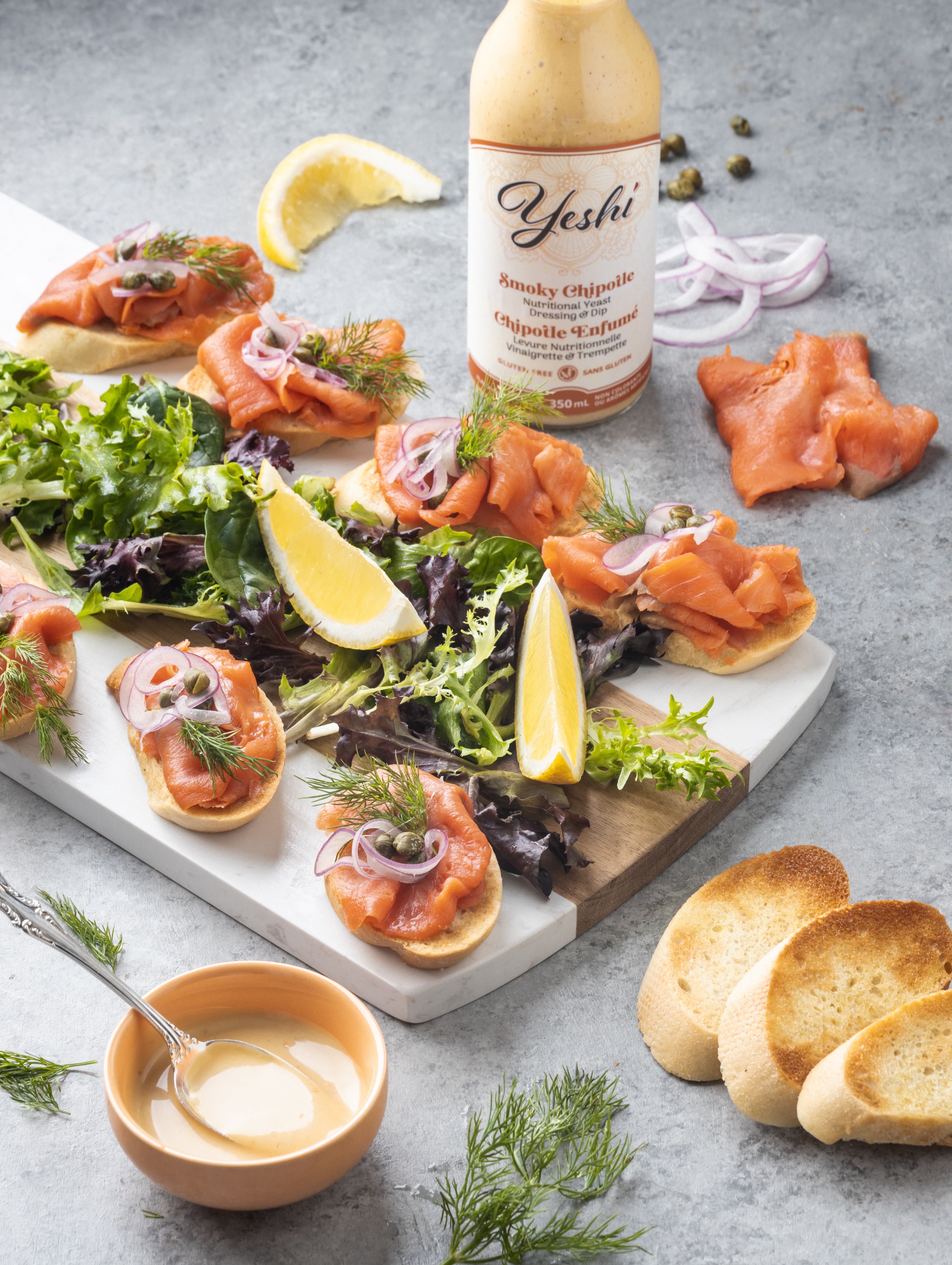 smoked-salmon-crostini