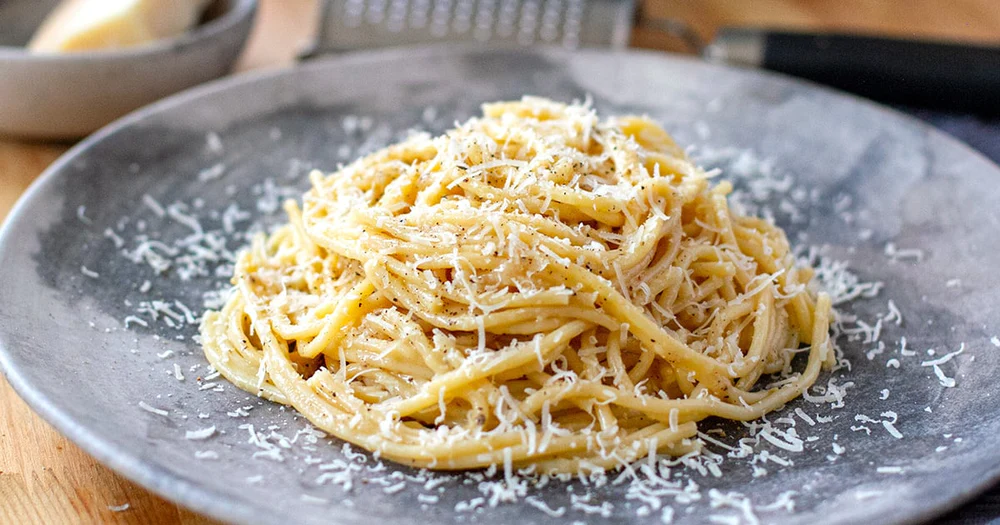 spaghetti-olio-pepe-and-parmigiano