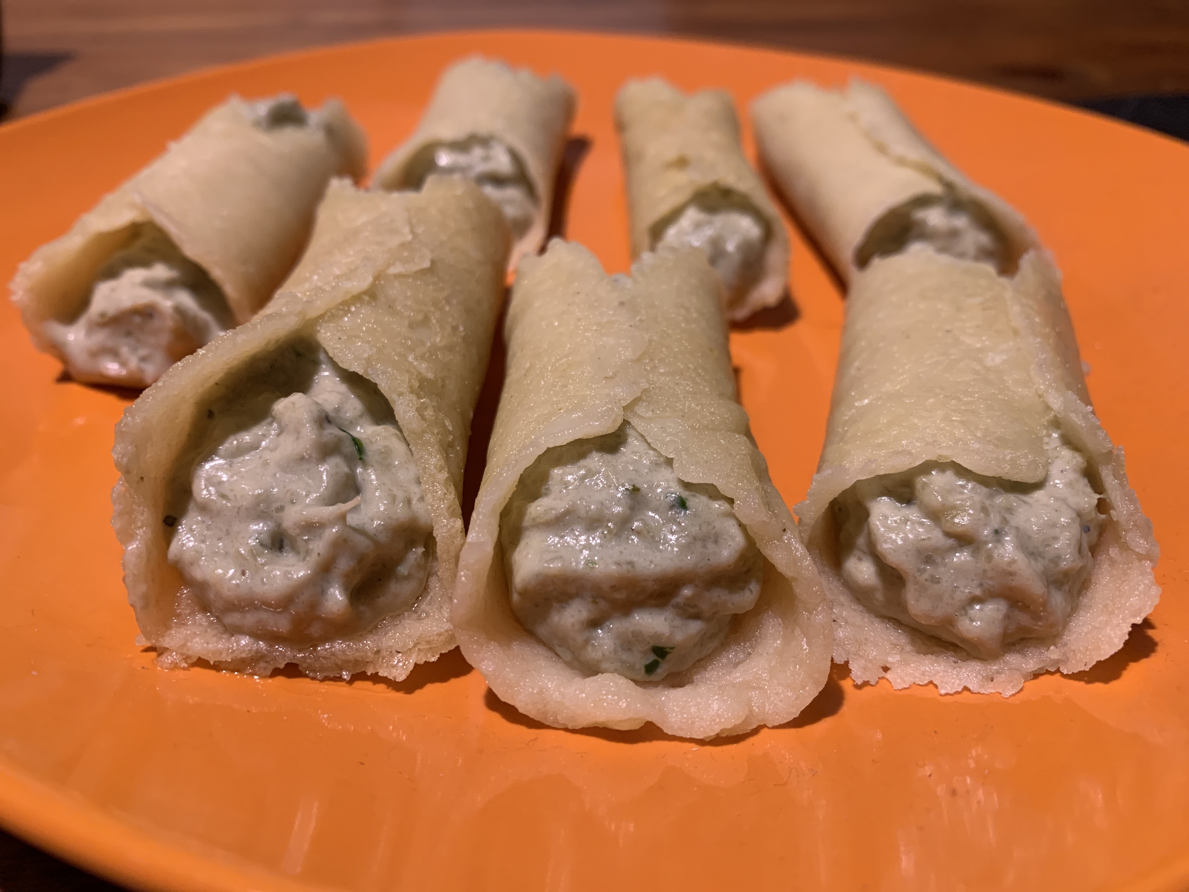 parmesan-savory-cannoli-with-artichoke-cream