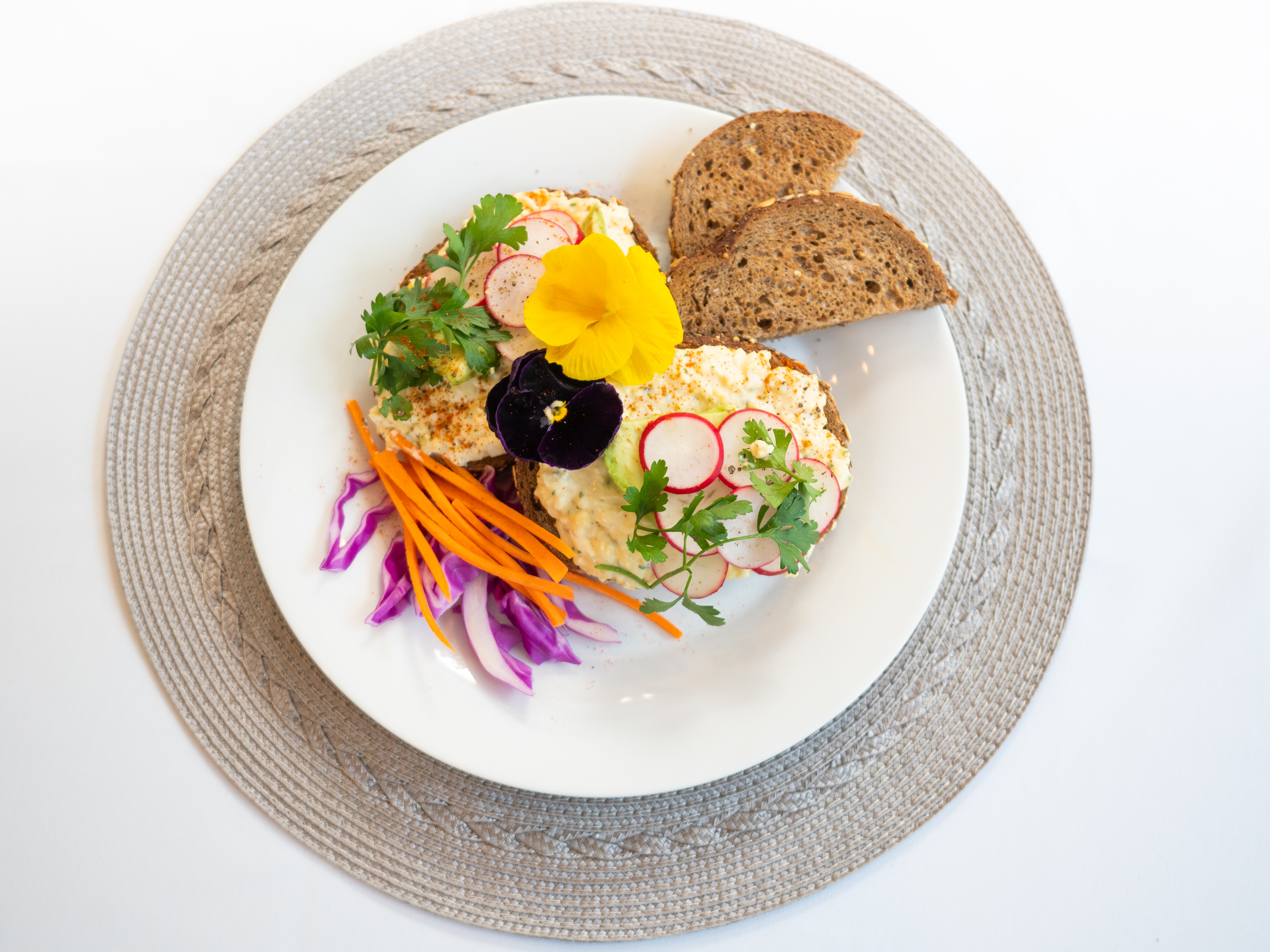 yeshi-egg-salad
