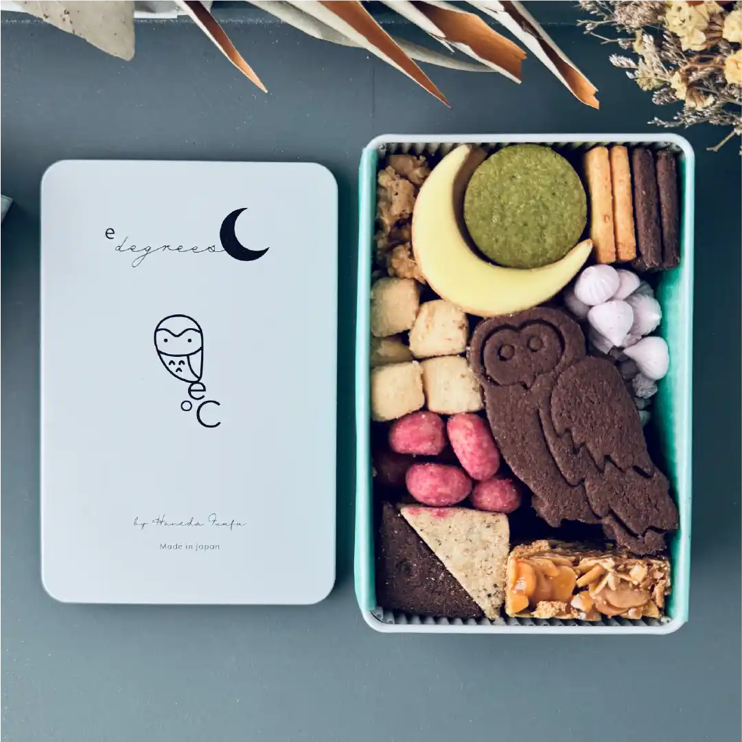 福を呼ぶフクロウとお月さまのクッキー缶