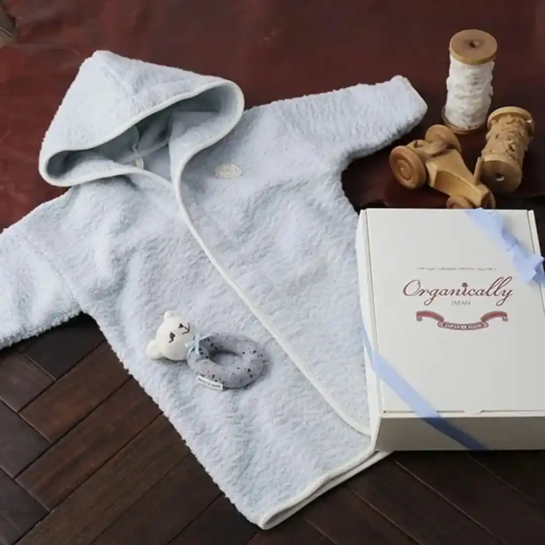 Organically / バスローブとラトルのセット(BLUE)