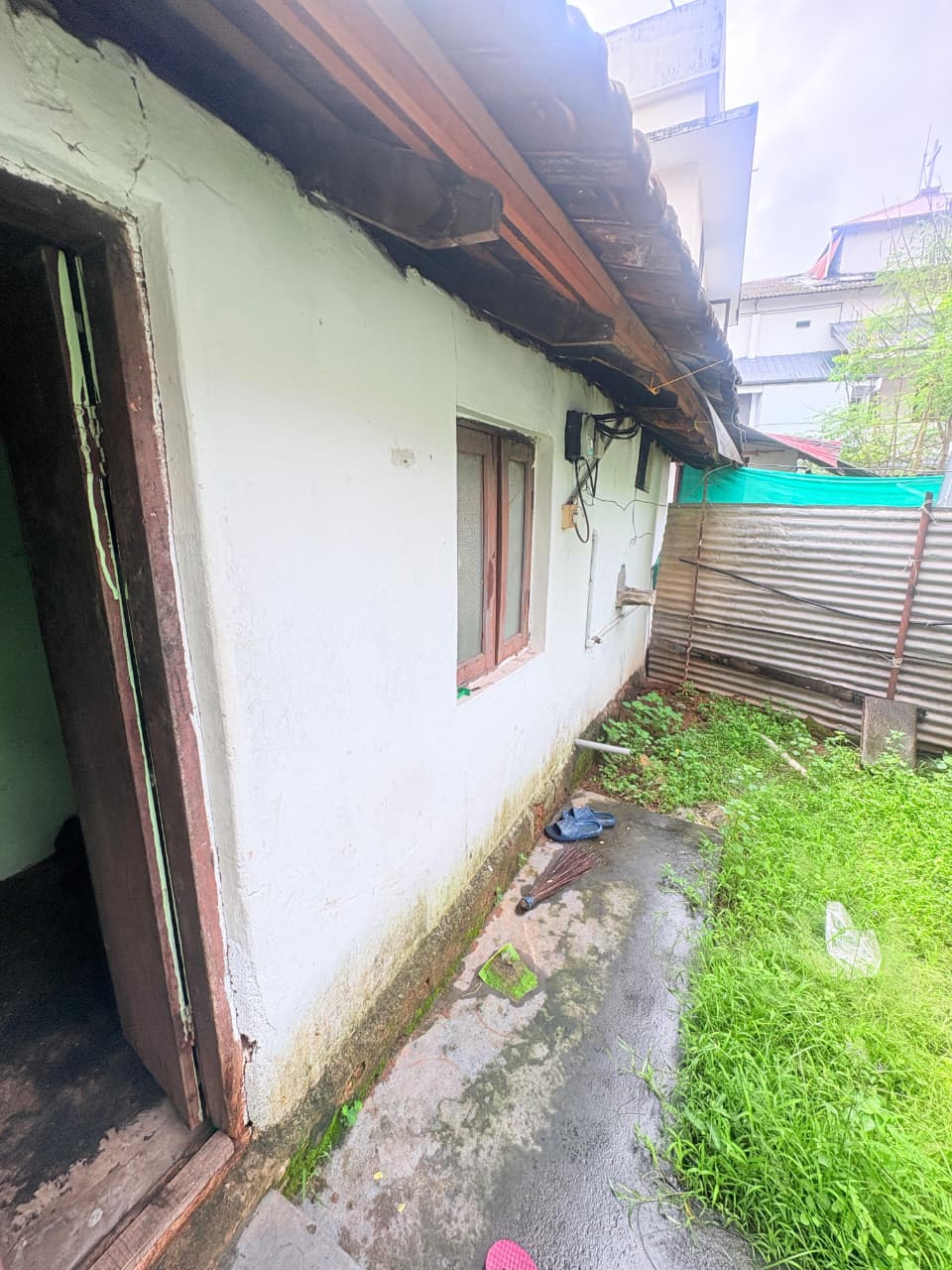 9 Cent Plot with 2 Houses for Sale in Padamugal, Kochi - Preview Thumbnail 4