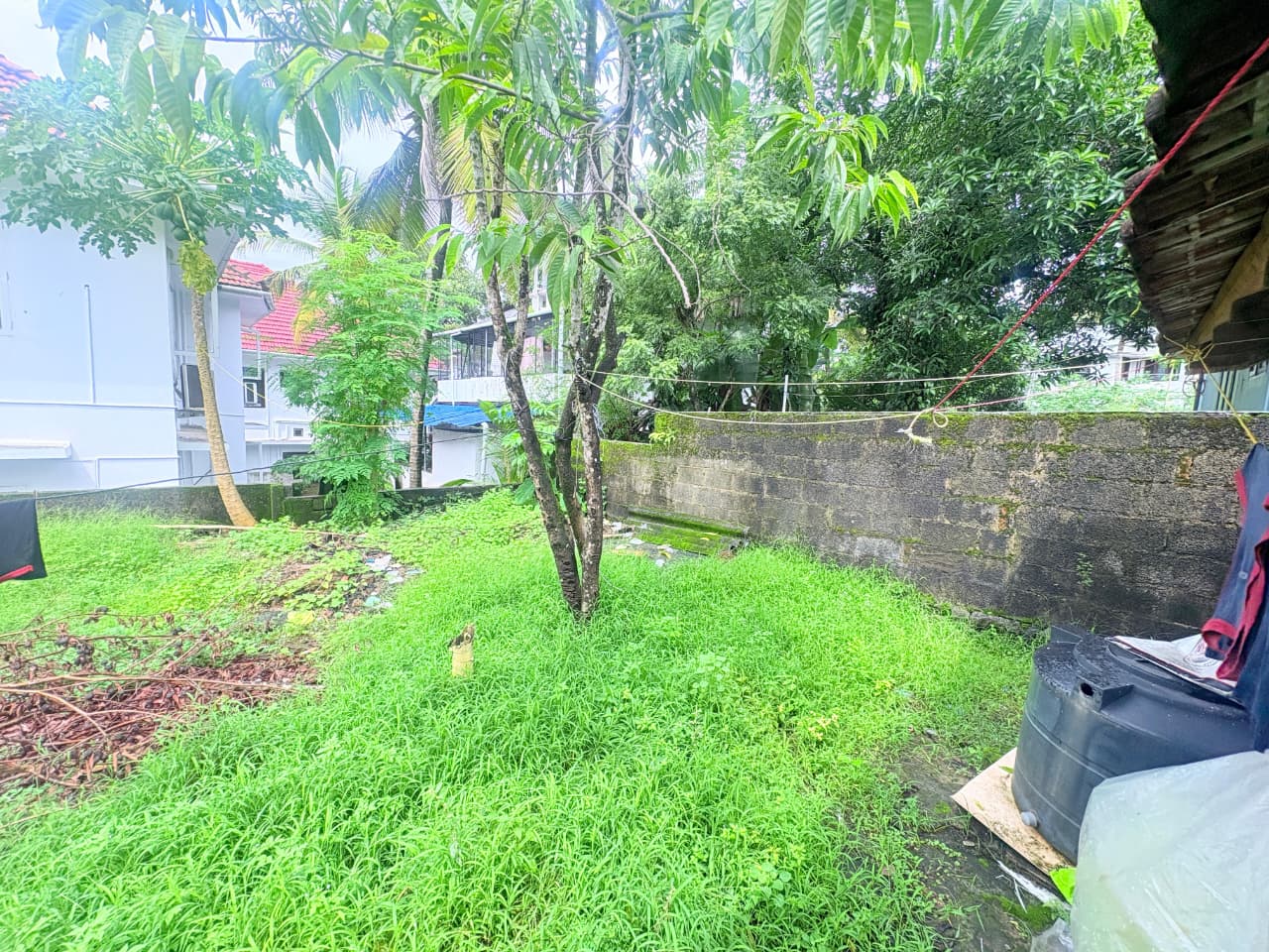 9 Cent Plot with 2 Houses for Sale in Padamugal, Kochi - Preview Thumbnail 5