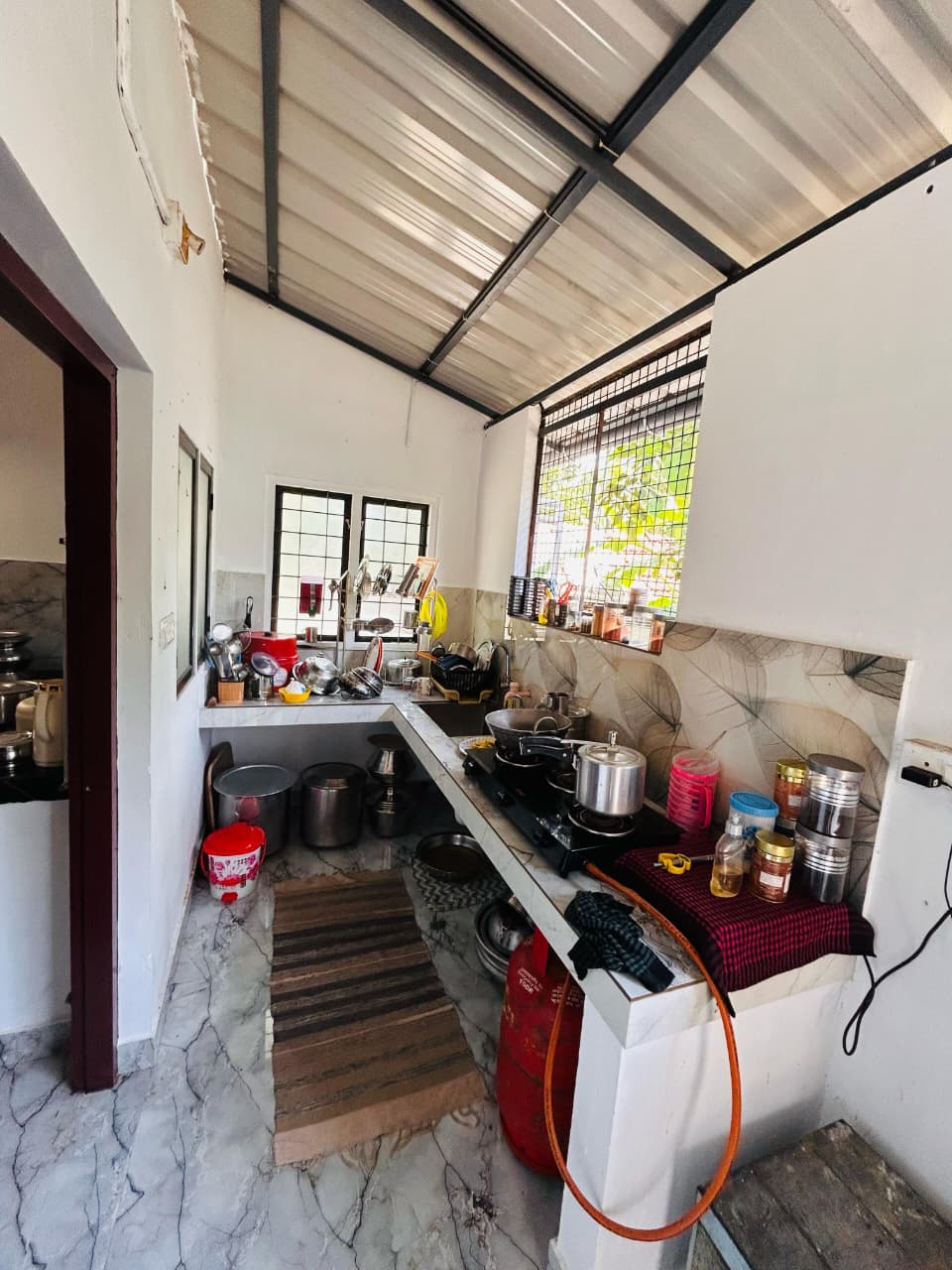 2 BHK HOUSE FOR SALE Thripunithura - Main Gallery View