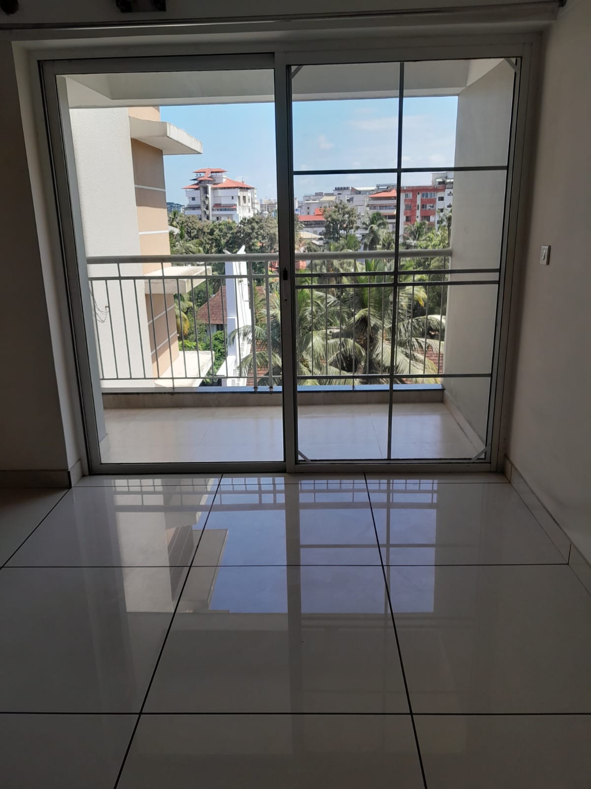 3 BHK SEMI FURNISHED APARTMENT || Asset Bellevue | Pallimukku | MG ROAD  - Main Gallery View