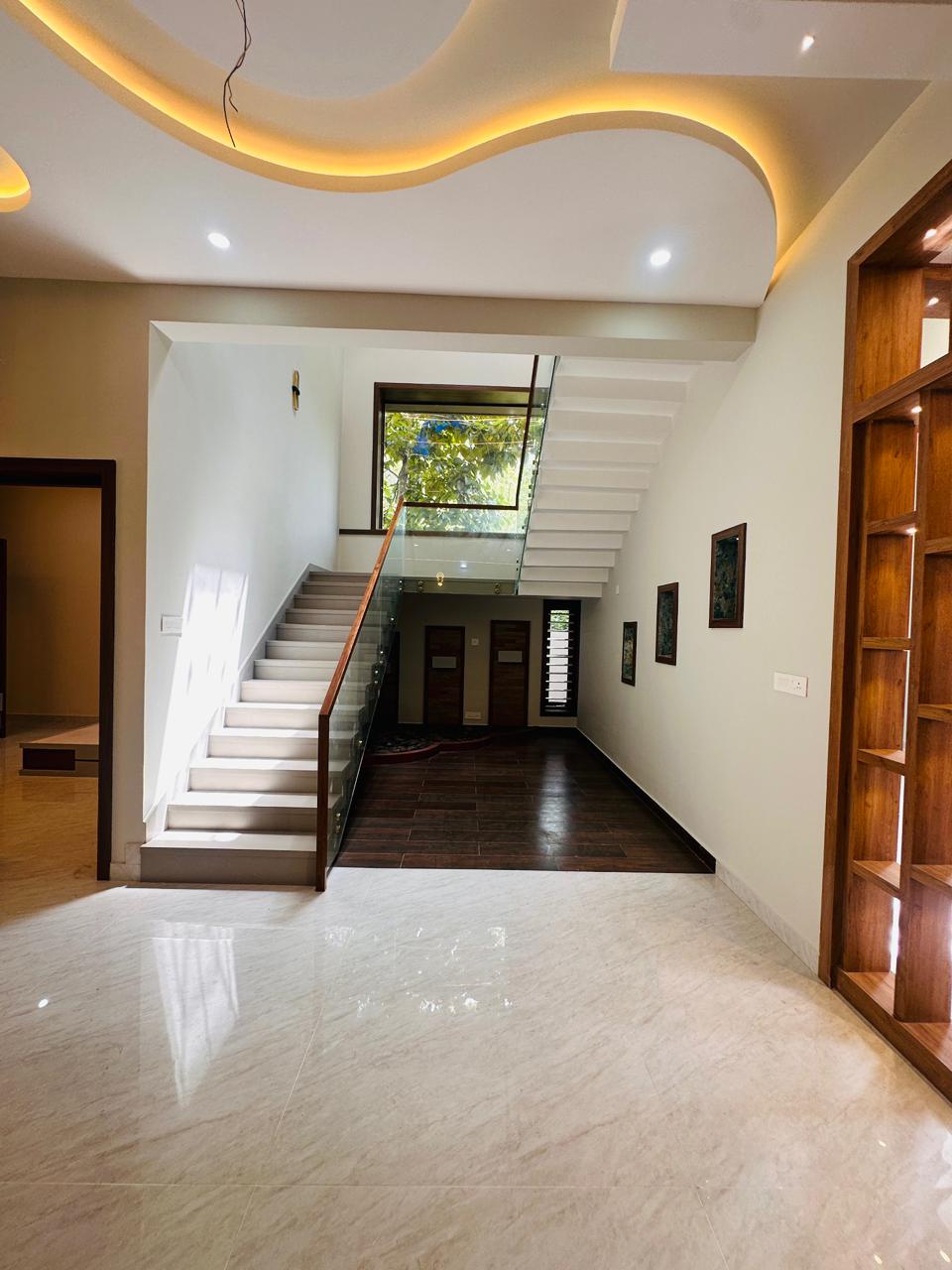 Luxury 5 BHK Villa for Sale Near Info park, Kakkanad  - Preview Thumbnail 16