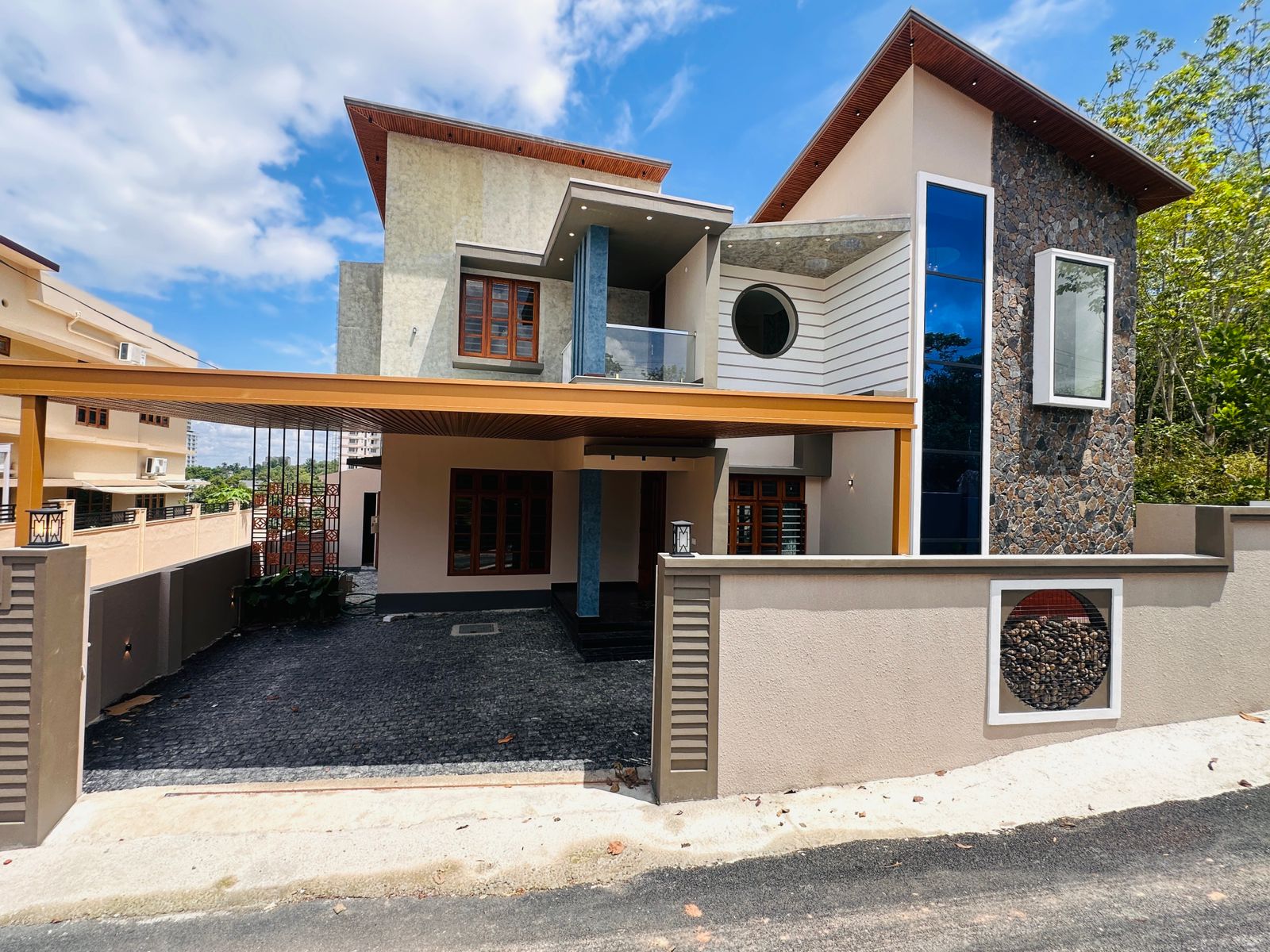 Luxury 5 BHK Villa for Sale Near Info park, Kakkanad  - Preview Thumbnail 17