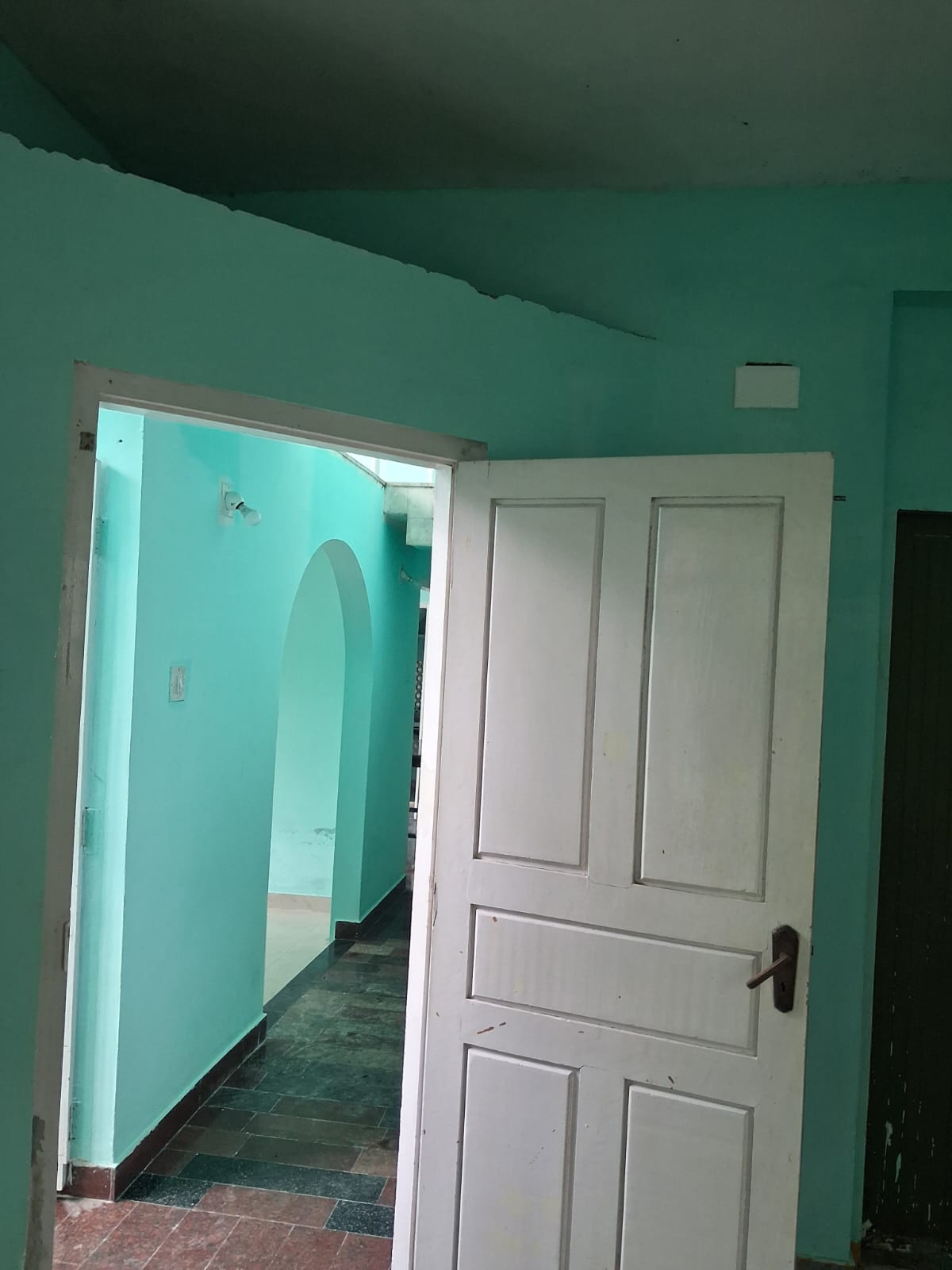 4 Bedroom House for Rent in Thammanam, Kochi | Ideal for Commercial & Residential Use - Preview Image 1