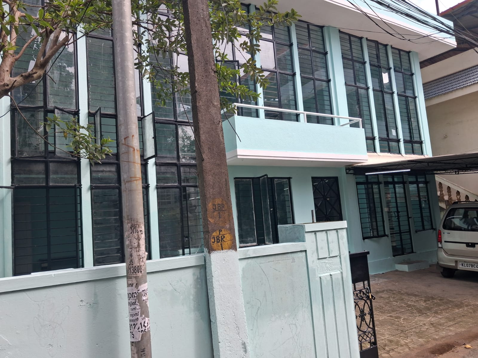 4 Bedroom House for Rent in Thammanam, Kochi | Ideal for Commercial & Residential Use - Preview Image 4