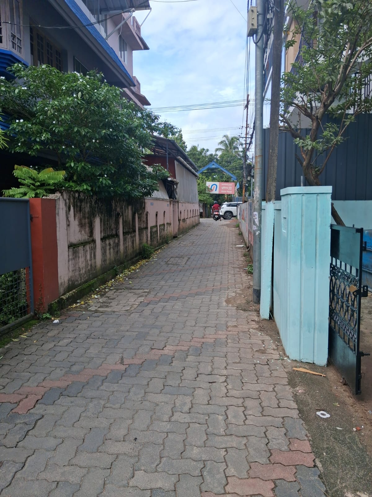 4 Bedroom House for Rent in Thammanam, Kochi | Ideal for Commercial & Residential Use - Preview Thumbnail 7