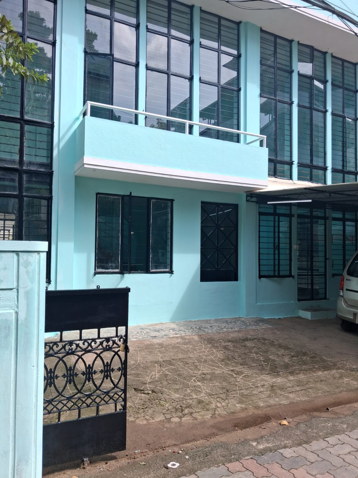 4 Bedroom House for Rent in Thammanam, Kochi | Ideal for Commercial & Residential Use - Preview Thumbnail 13