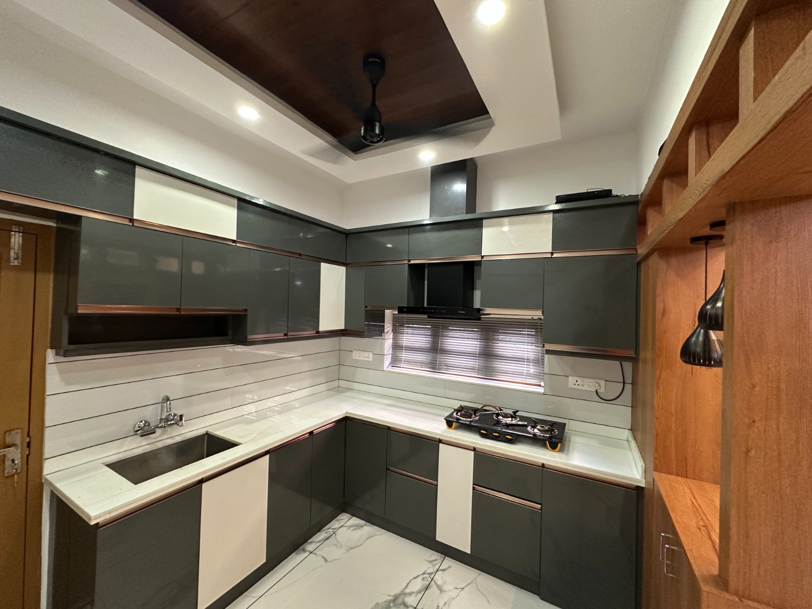 Luxury 4 BHK House for Sale in Thevakkal, Kakkanad – Near Infopark - Preview Thumbnail 8