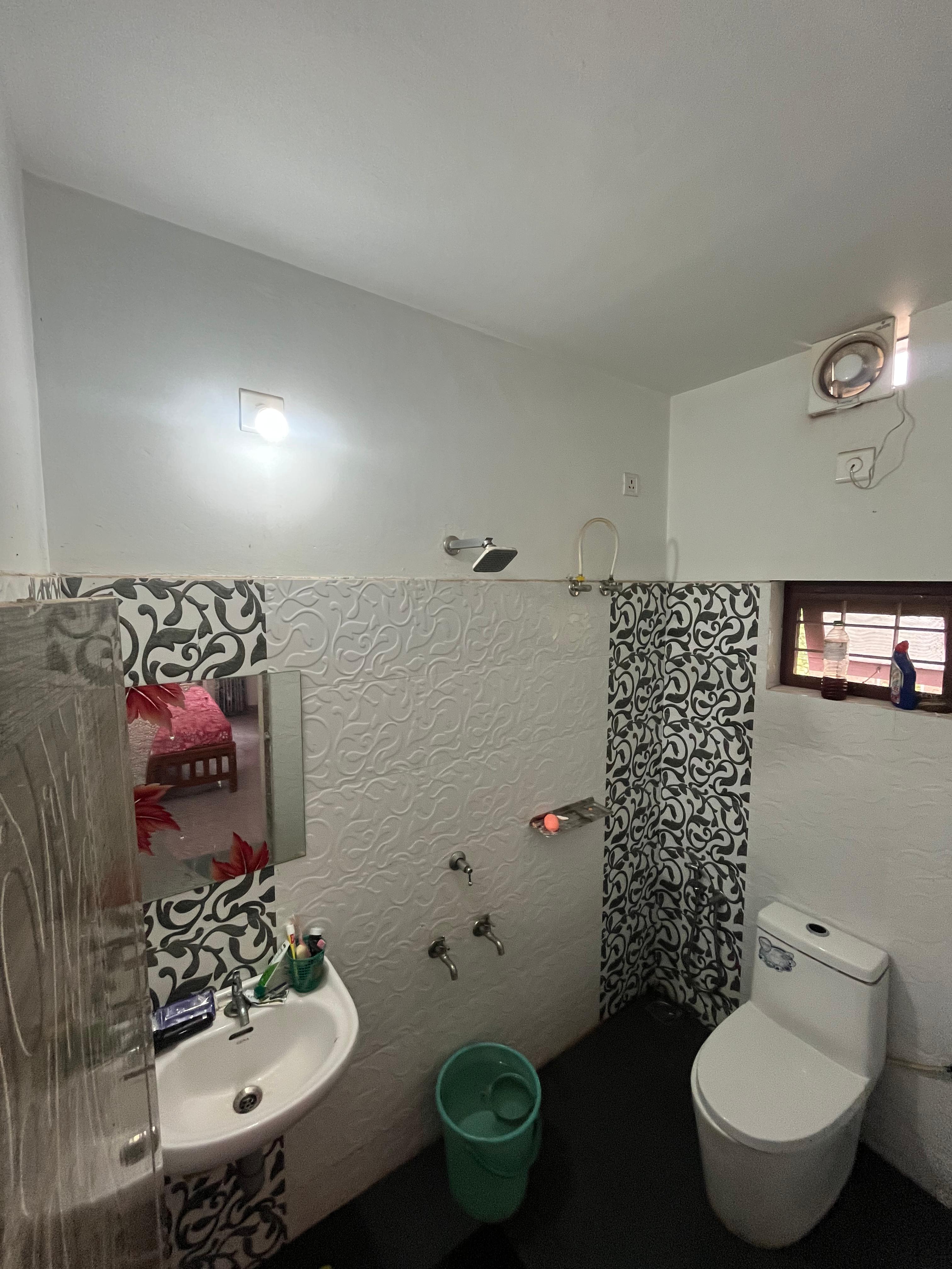 4 BHK Independent House for Sale in Kalamassery, Ernakulam - Preview Image 3