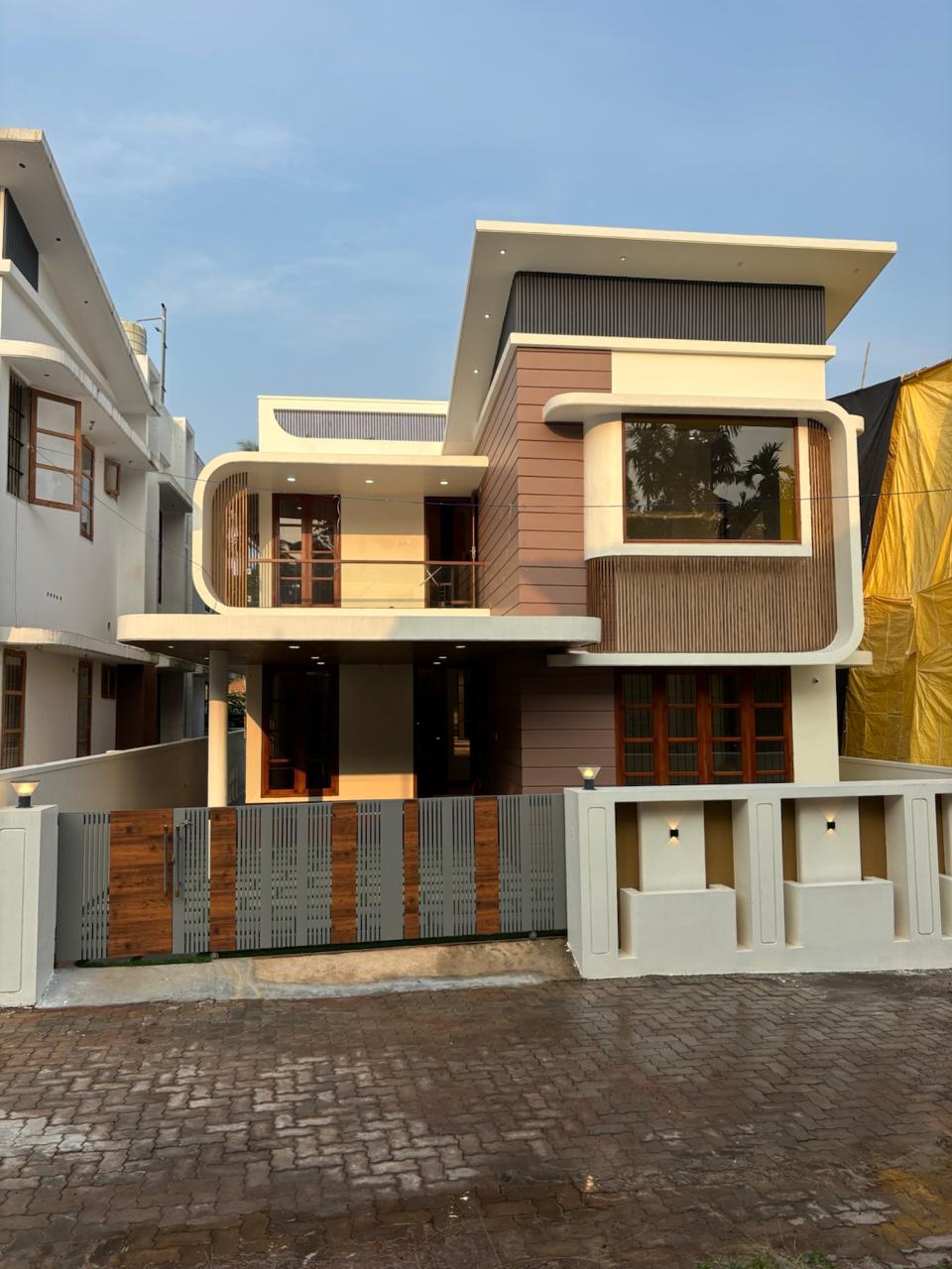 Premium 4 BHK Villa for Sale in Kaninadu, Near Infopark Kochi - Preview Thumbnail 3