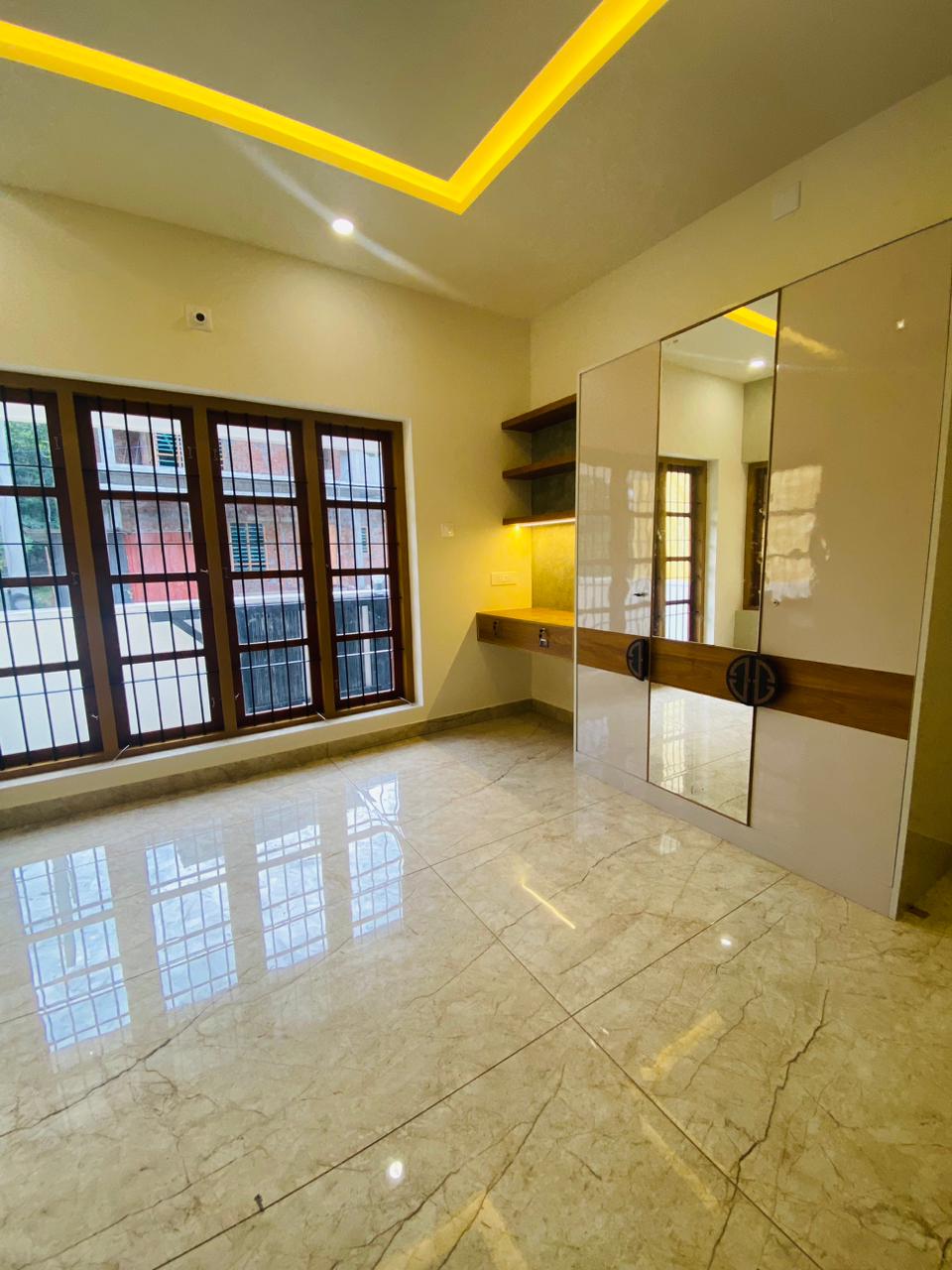 Premium 4 BHK Villa for Sale in Kaninadu, Near Infopark Kochi - Preview Thumbnail 4