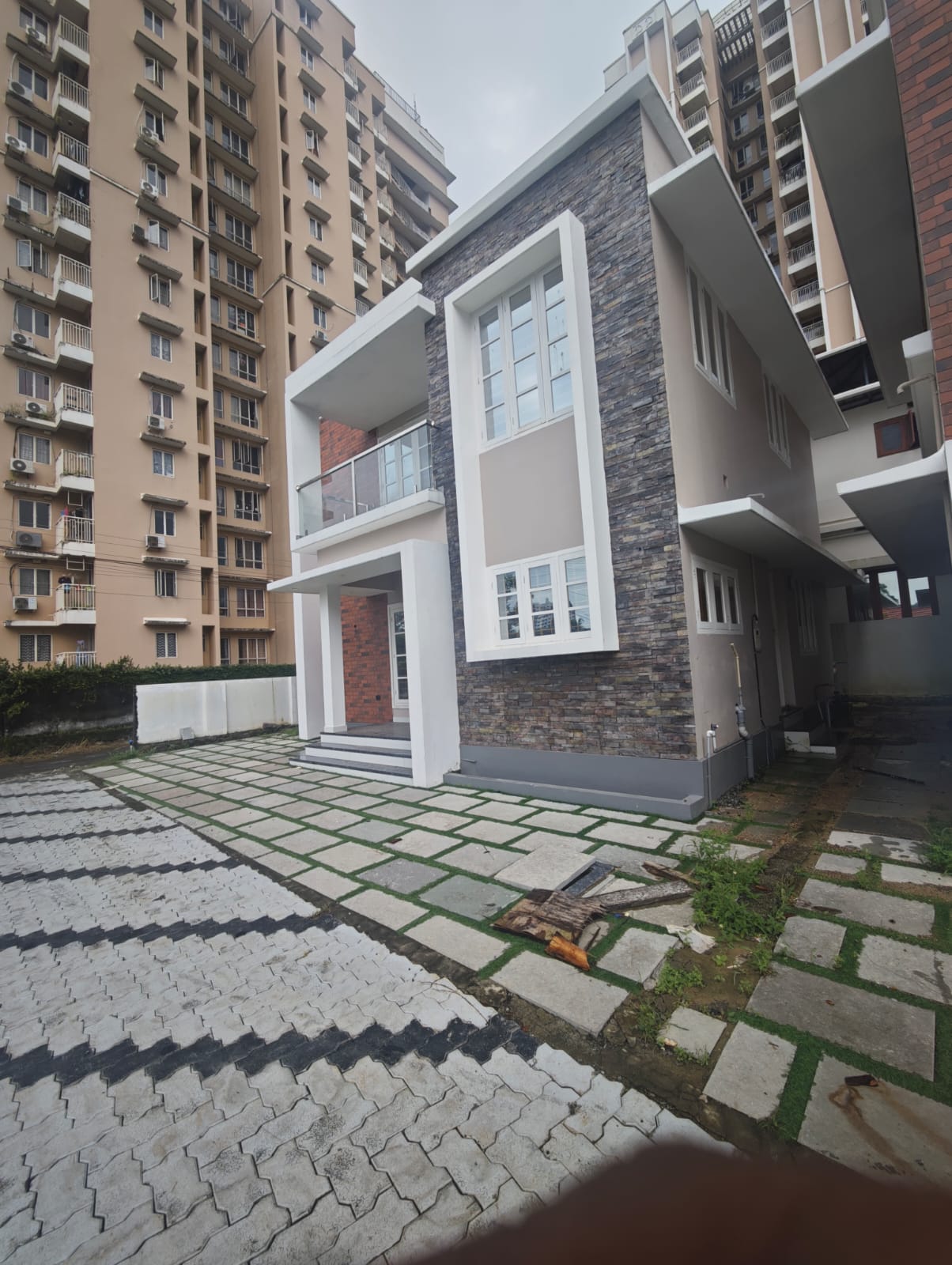 Premium 3 BHK Home Near Infopark For Sale - Preview Thumbnail 10