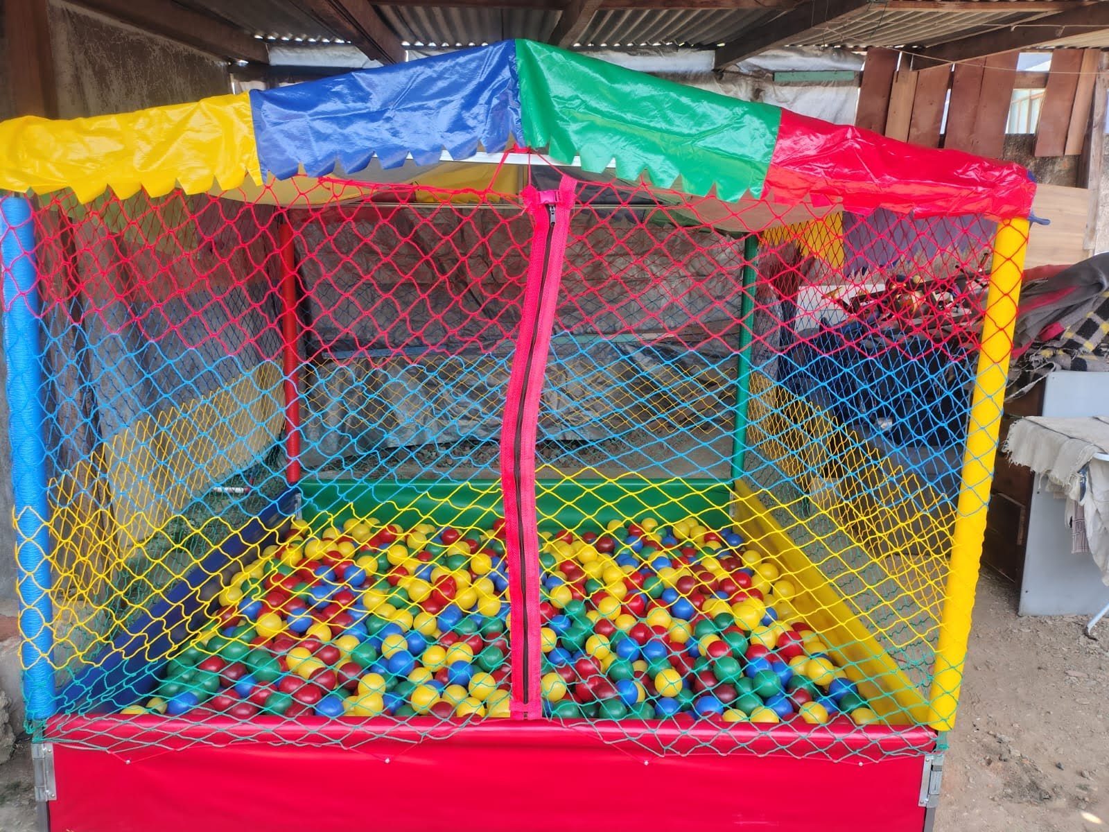 Piscina de bolinhas - Atuba, Colombo
