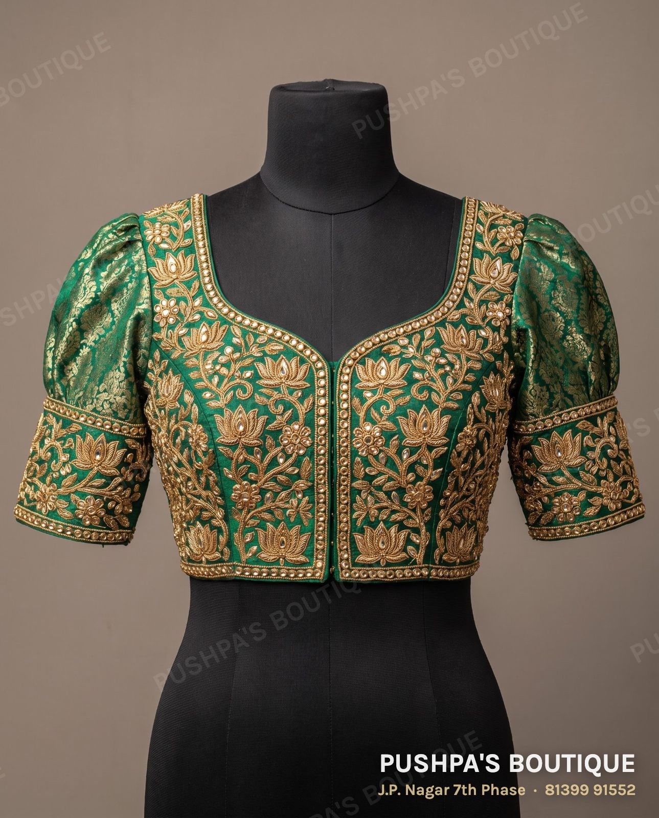 Basic blouse PB-078, sweetheart neck, high back, puff sleeve