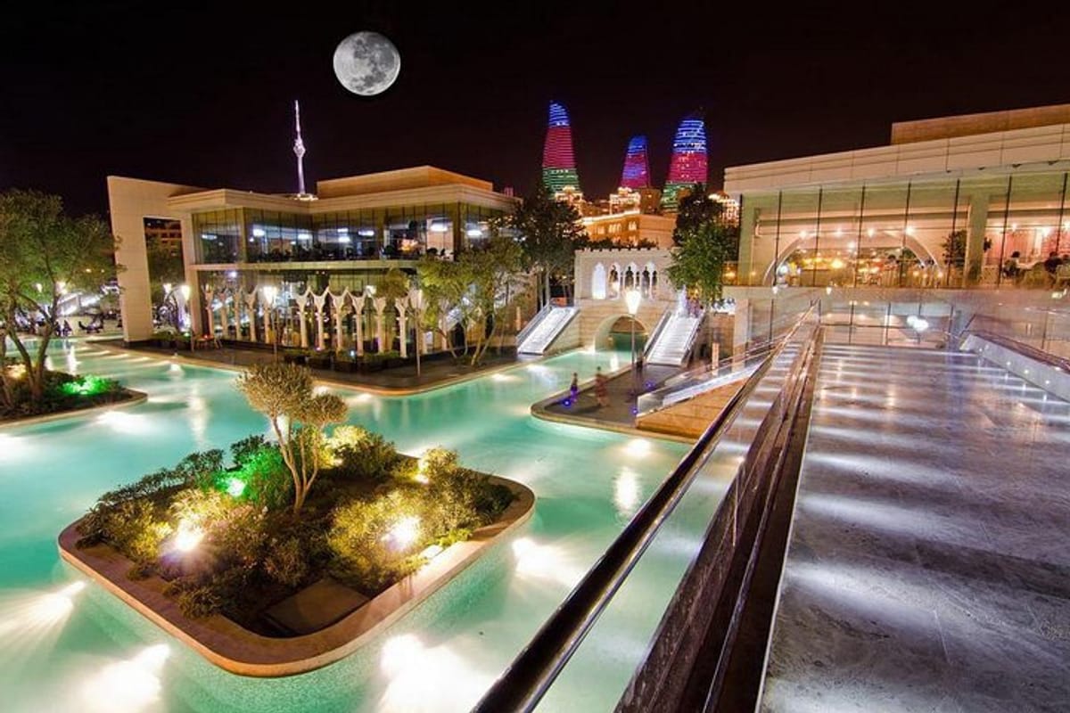 Baku Sunset Walking Tour with Funicular Ride — photo 6