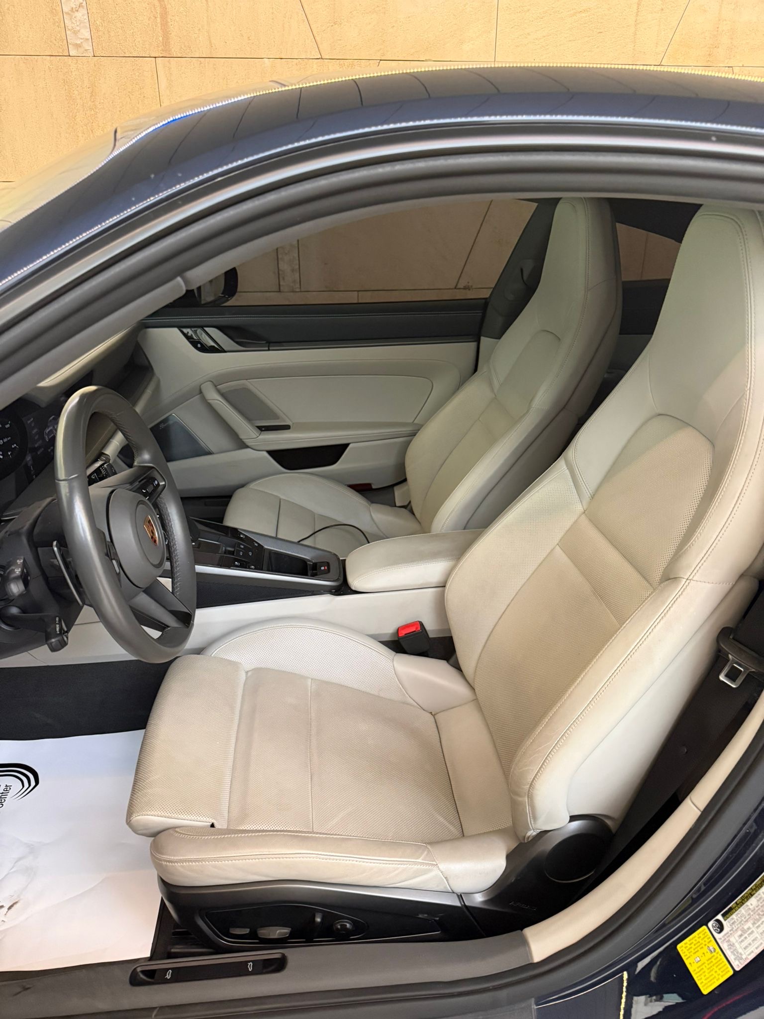 Porsche  carrera  4s 6