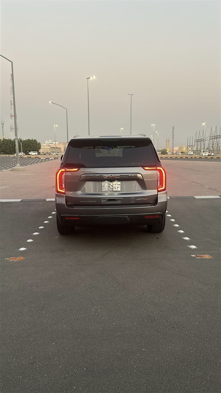 يوكن AT4 3