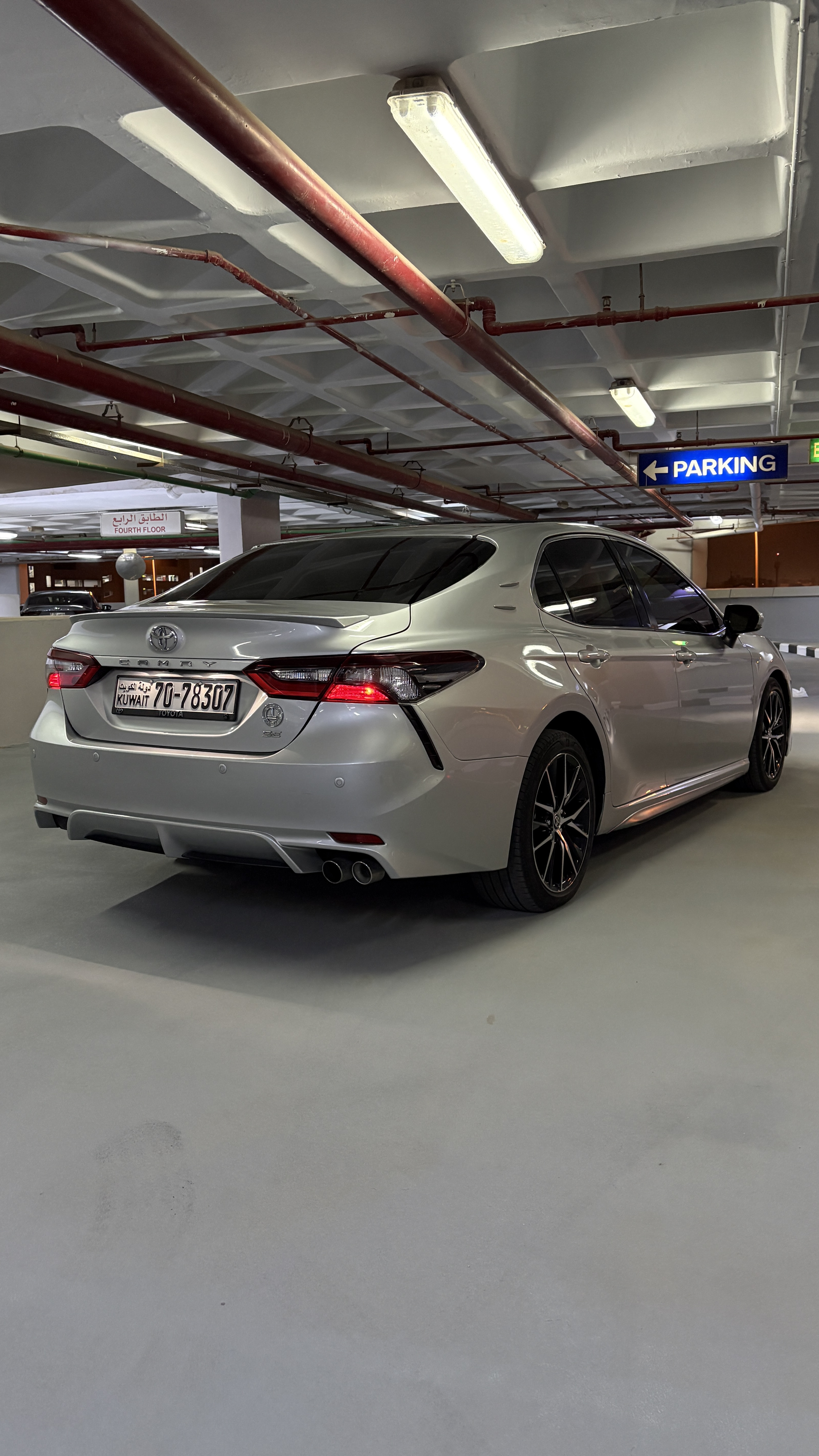 Camery SE 2023 sport 4