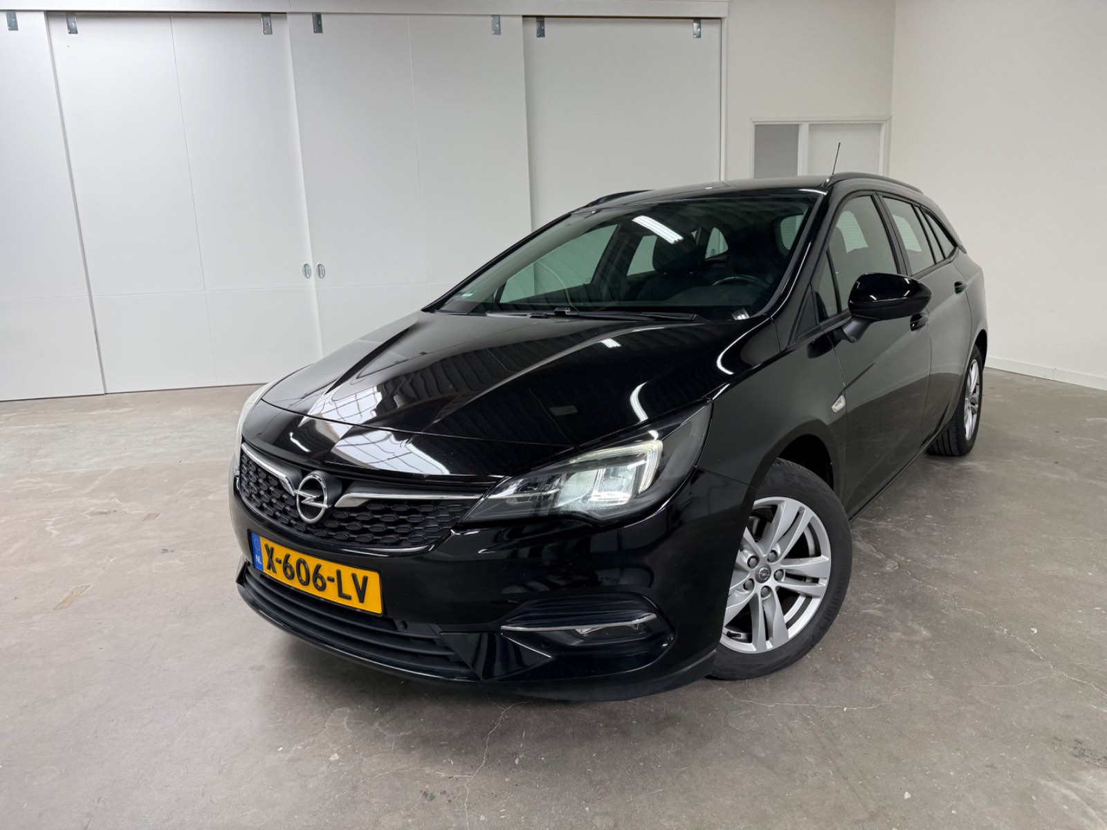 Opel Astra Sports Tourer foto 1